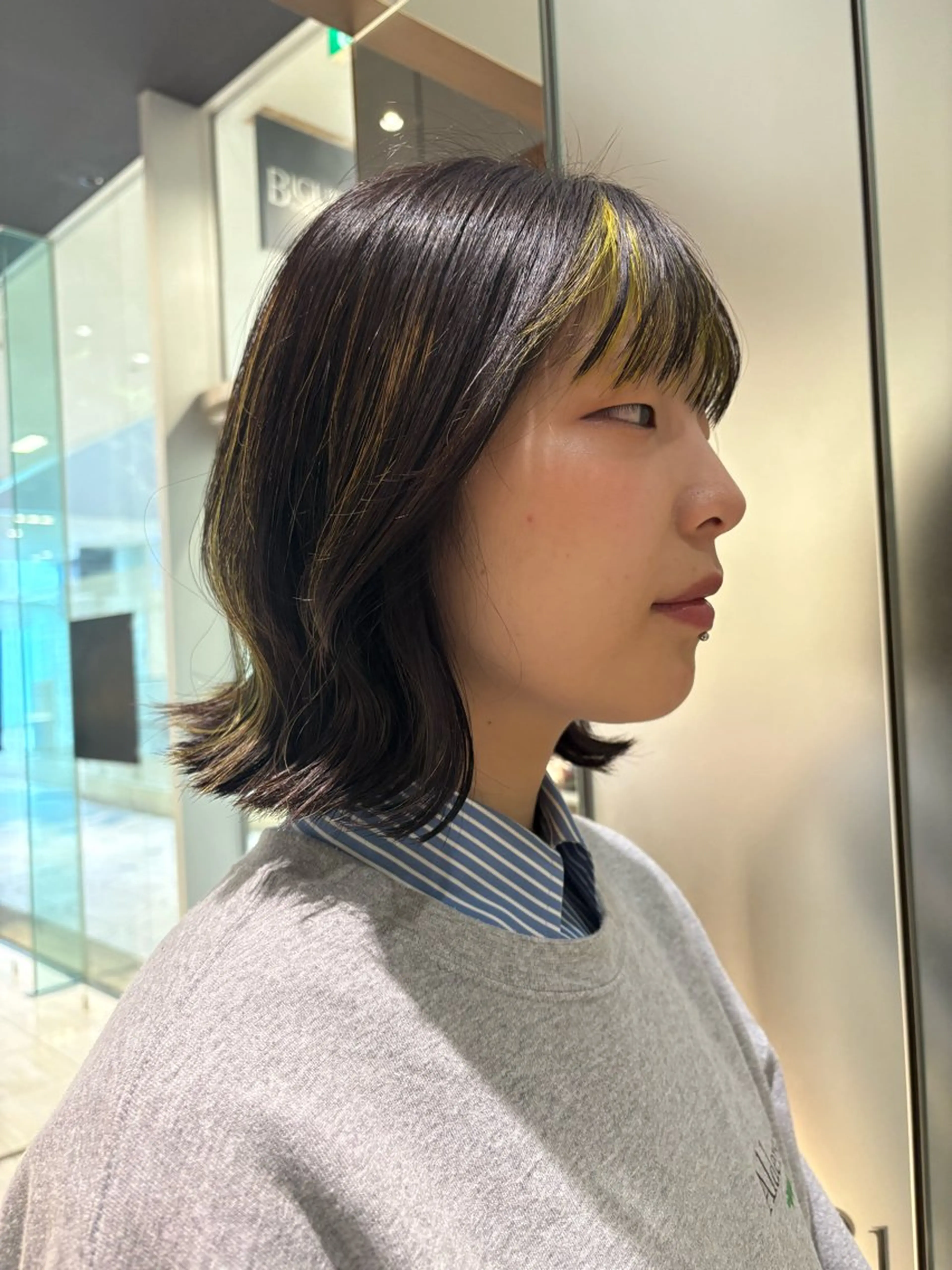 ミディアム カラー ハイライトカラー ハイライト JEAN CLAUDE BIGUINE 横浜ベイクォーター店所属・Koharu 髪質改善カラーのヘアスタイル