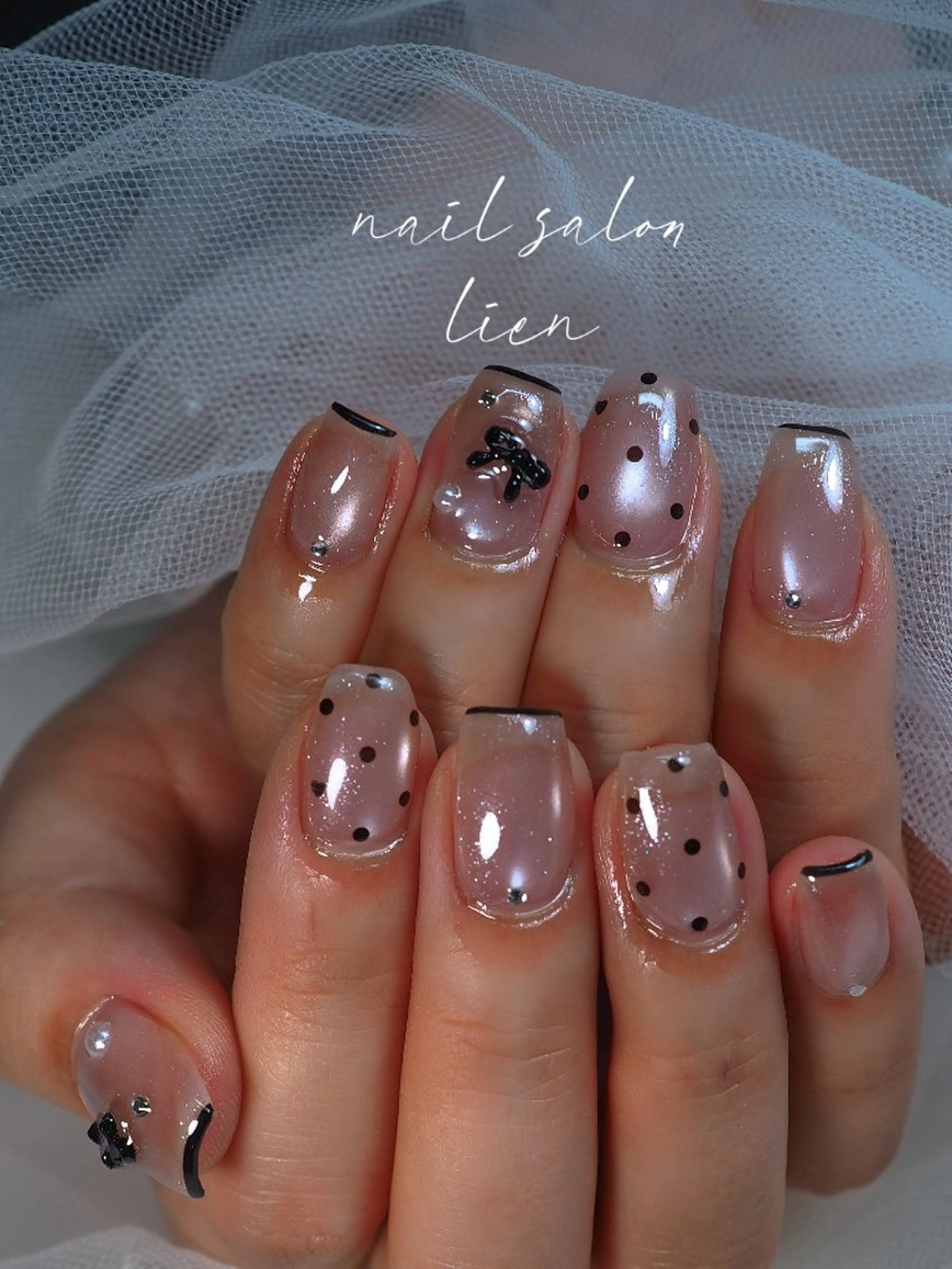 ネイル 氷ネイル・うるうるネイル マグネットネイル ハンドネイル プライベートサロン lienのネイルデザイン