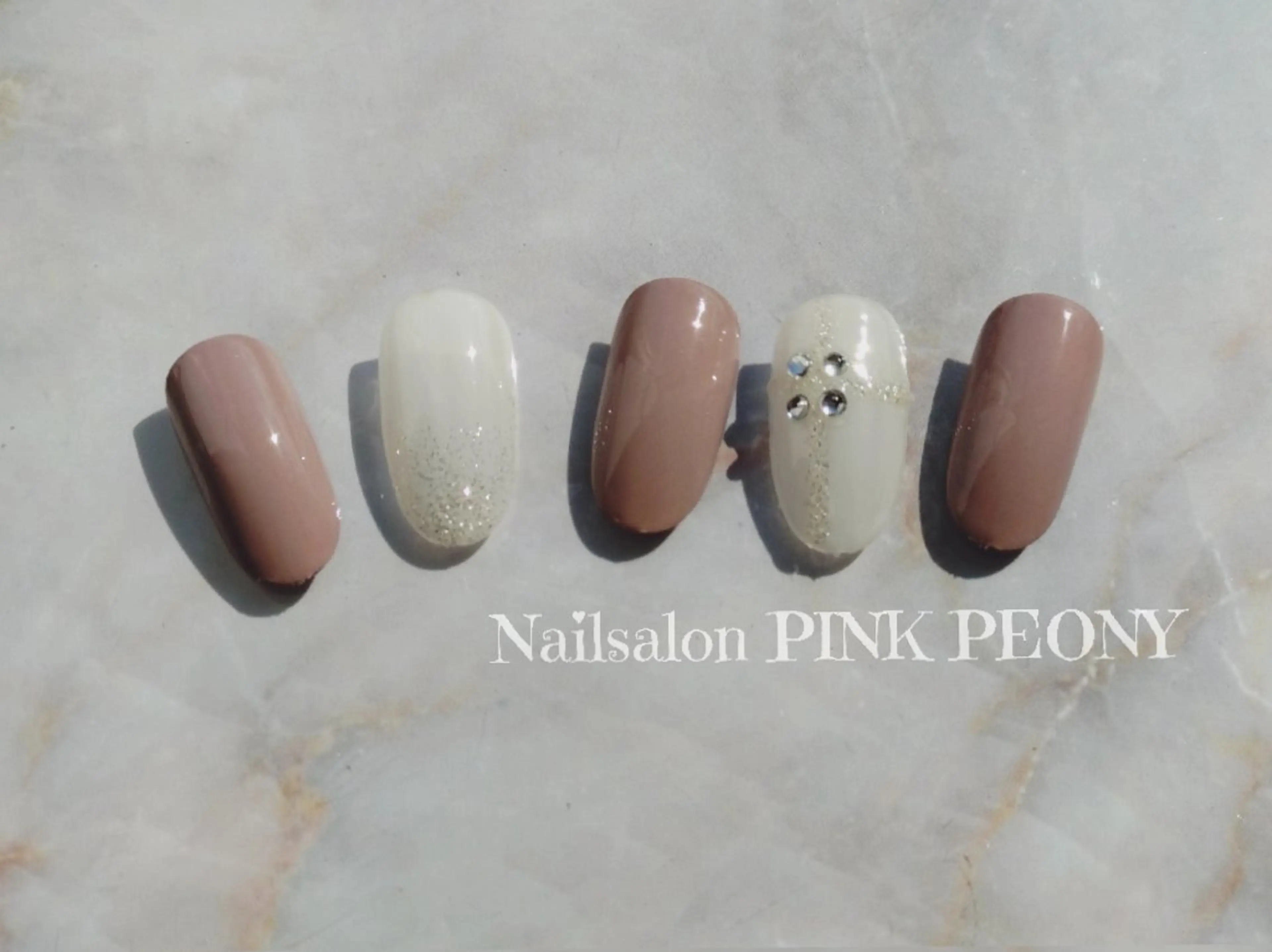 ネイル 野島 亜美のネイルデザイン