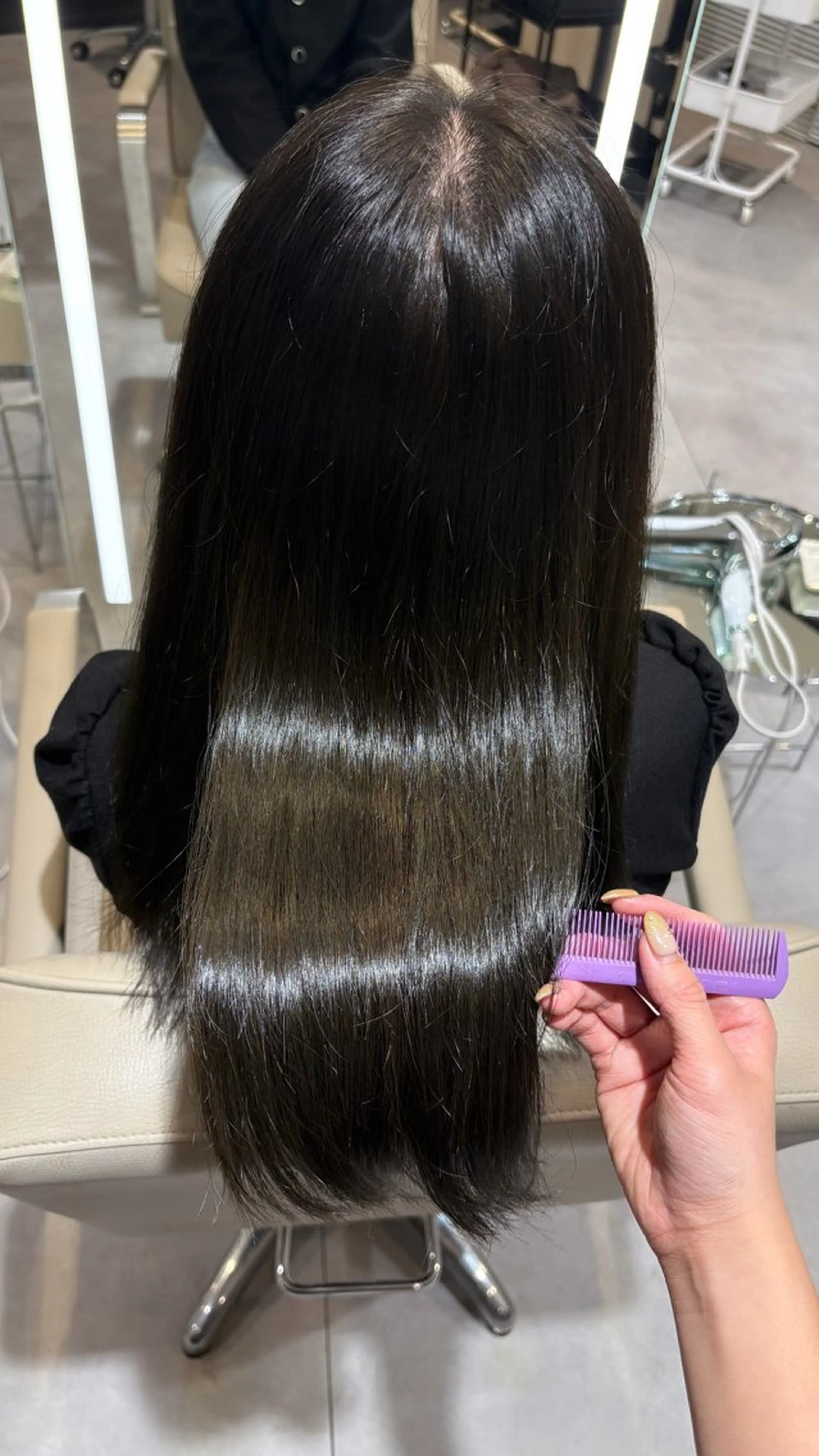 カラー グレージュ オリーブグレージュ オリーブグレー ヘアカラー トリートメント 山中 萌百花のヘアスタイル