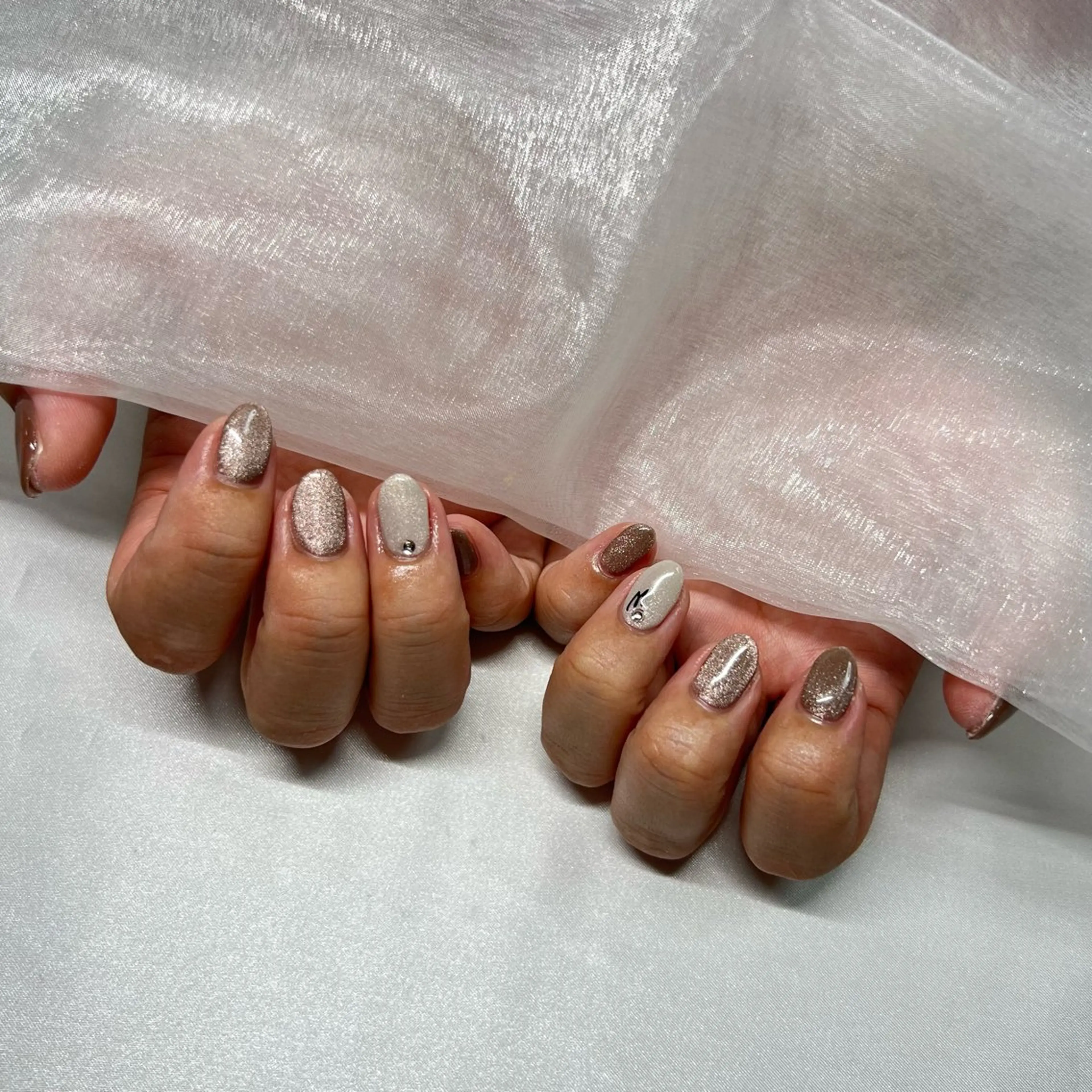 ネイル ジェルネイル 韓国ネイル ラメ(グリッター) マグネットネイル ミラーネイル ハンドネイル -nail salon-Reward所属・nail salon Rewardのネイルデザイン