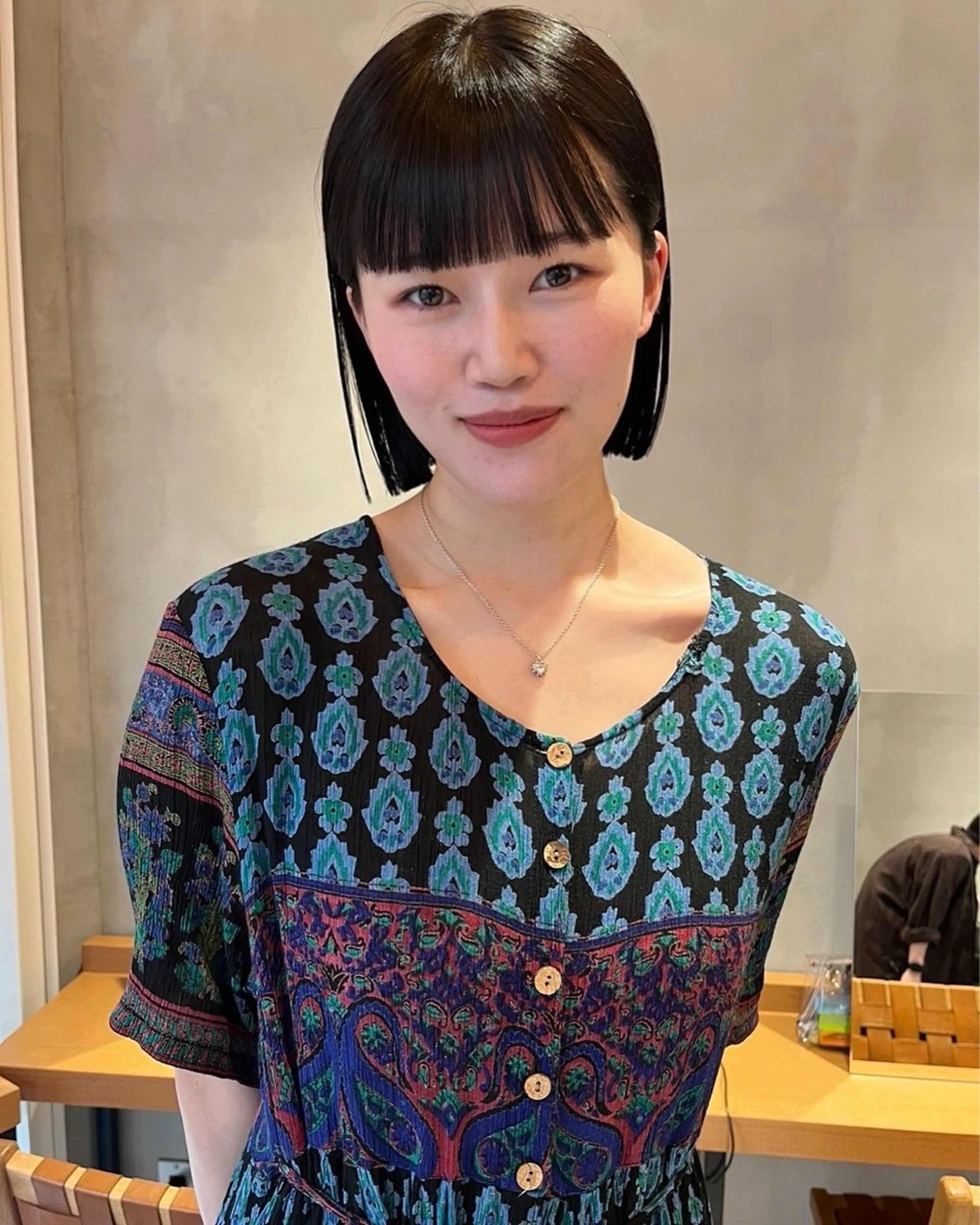 ショート 切りっぱなしボブ ボブ カット effect横浜所属・切りっぱなしボブ/ 艶カラー/綾莉のヘアスタイル