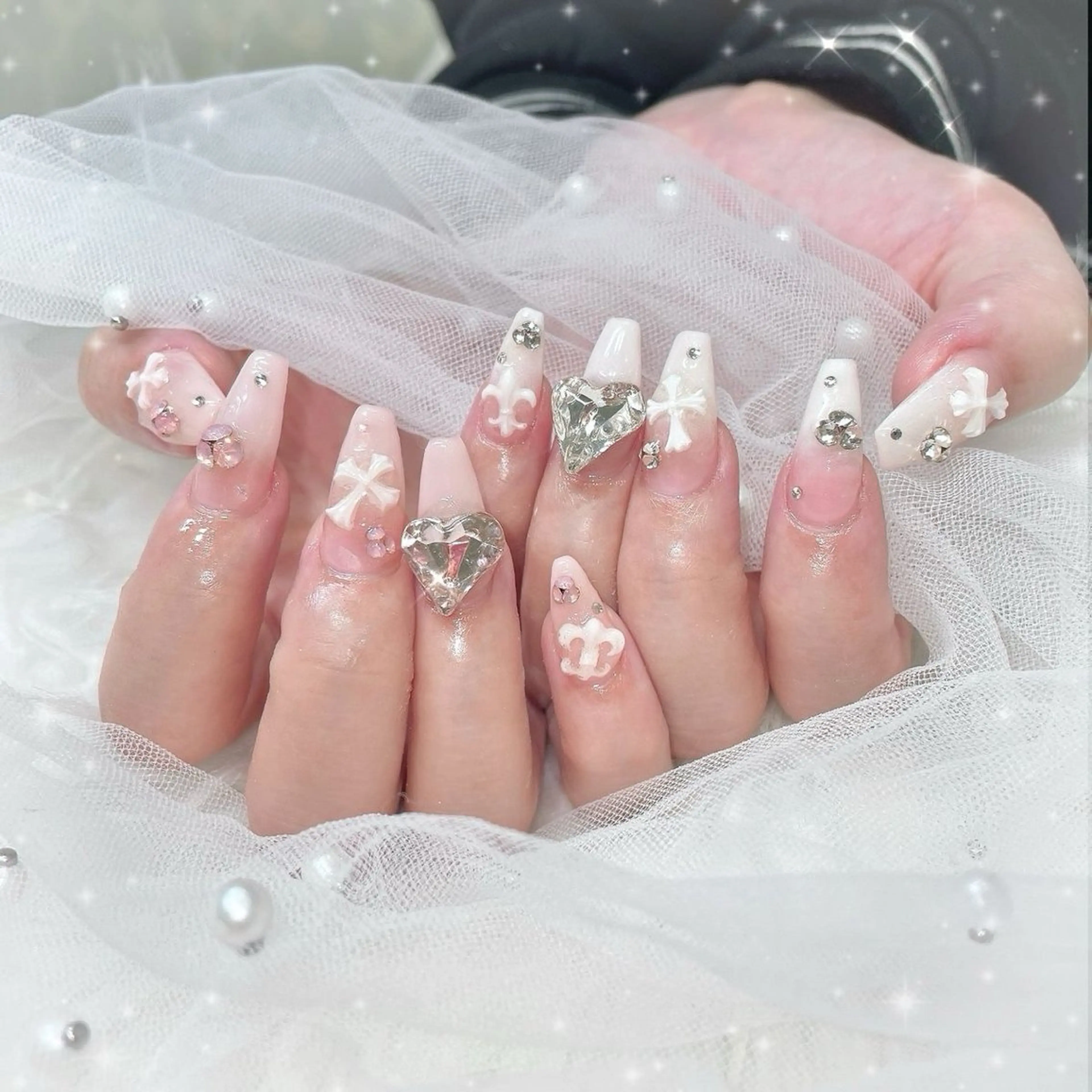 ネイル 長さ出し グラデーション キラキラネイル マグネットネイル ニュアンスネイル ハンドネイル Lee Nails チップ長さだし専門店のネイルデザイン