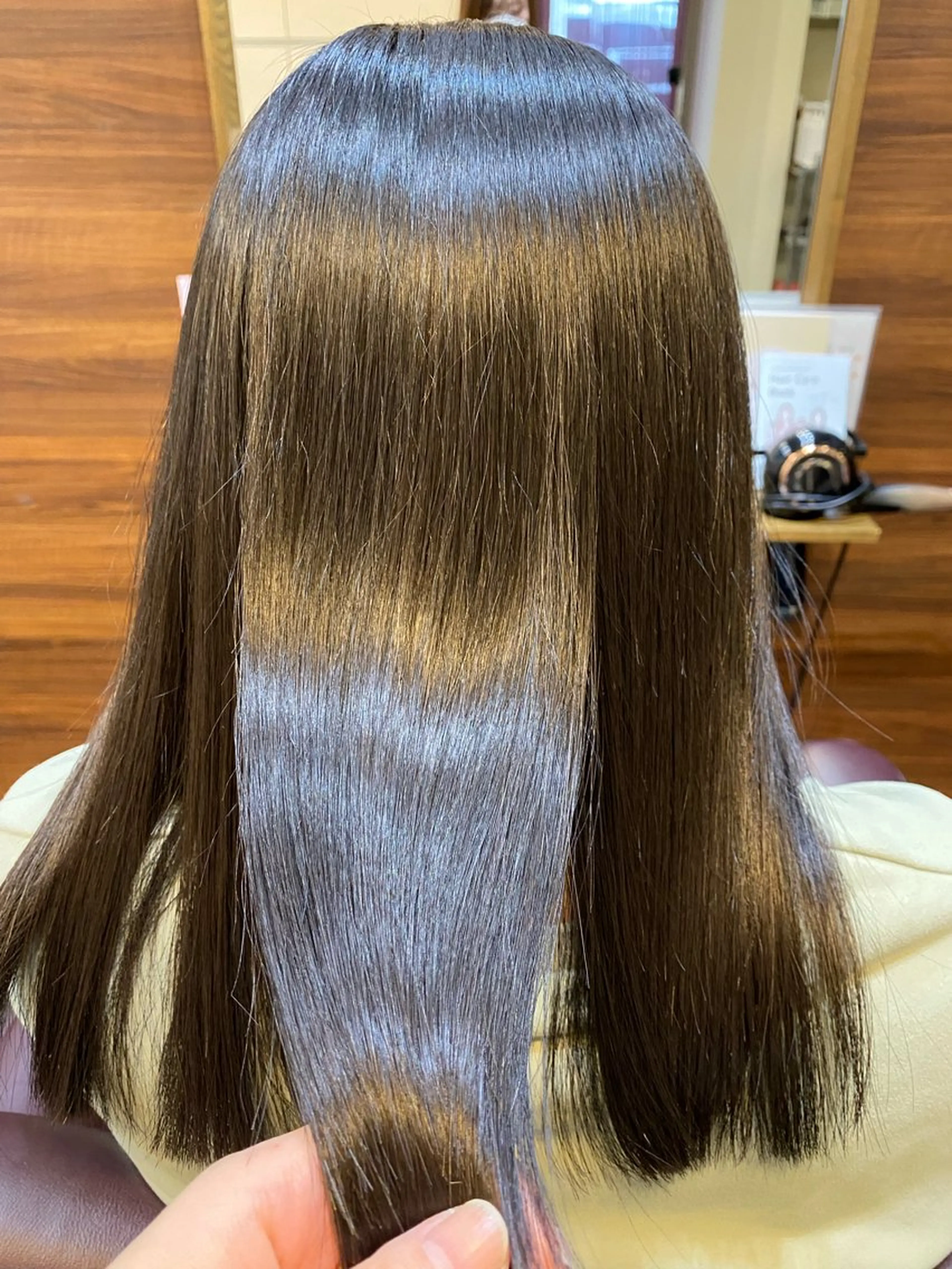 カラー 杉宮 慧美のヘアスタイル