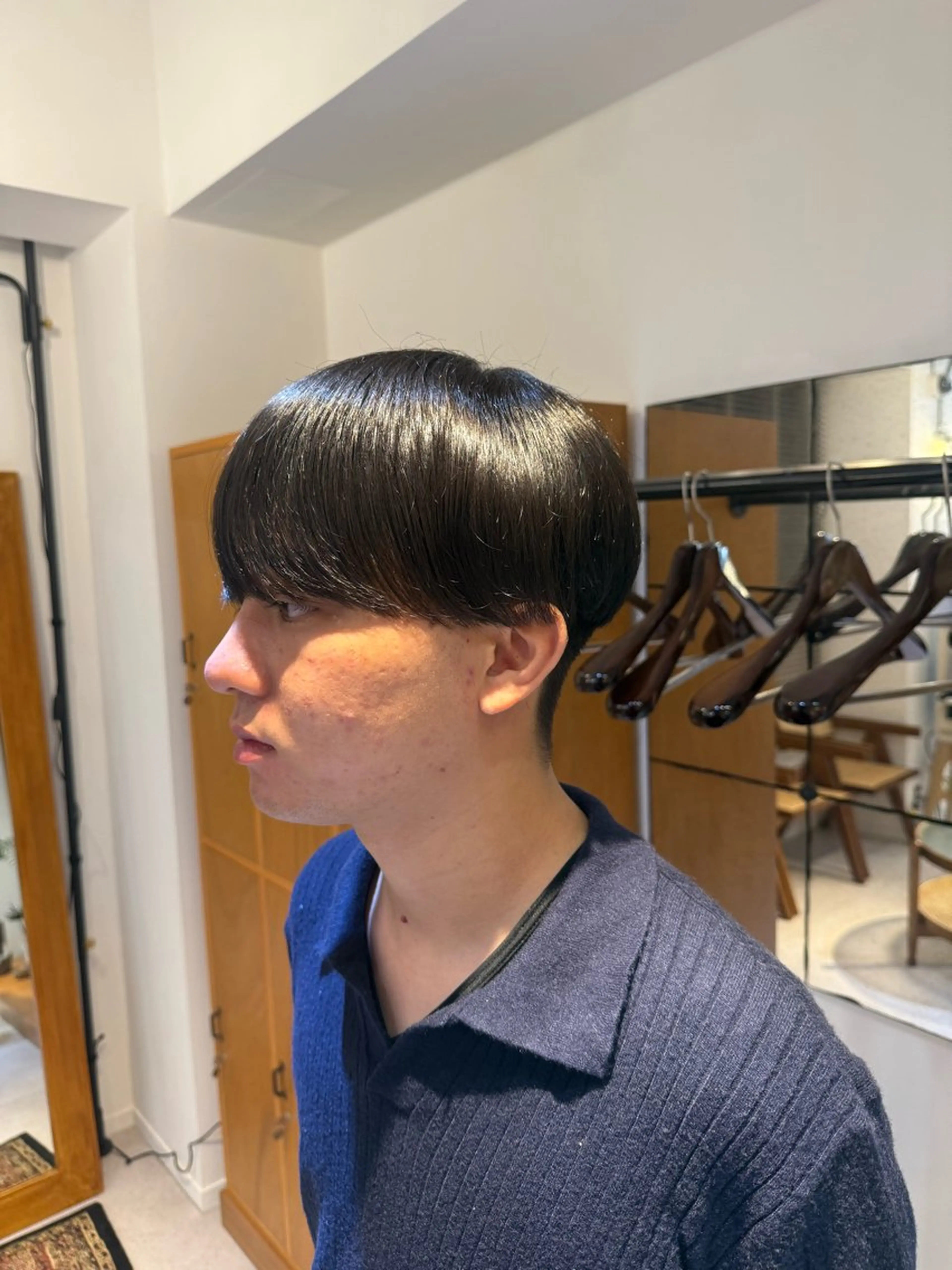 ショート メンズ マッシュ 刈り上げ 二村 洸太朗のヘアスタイル