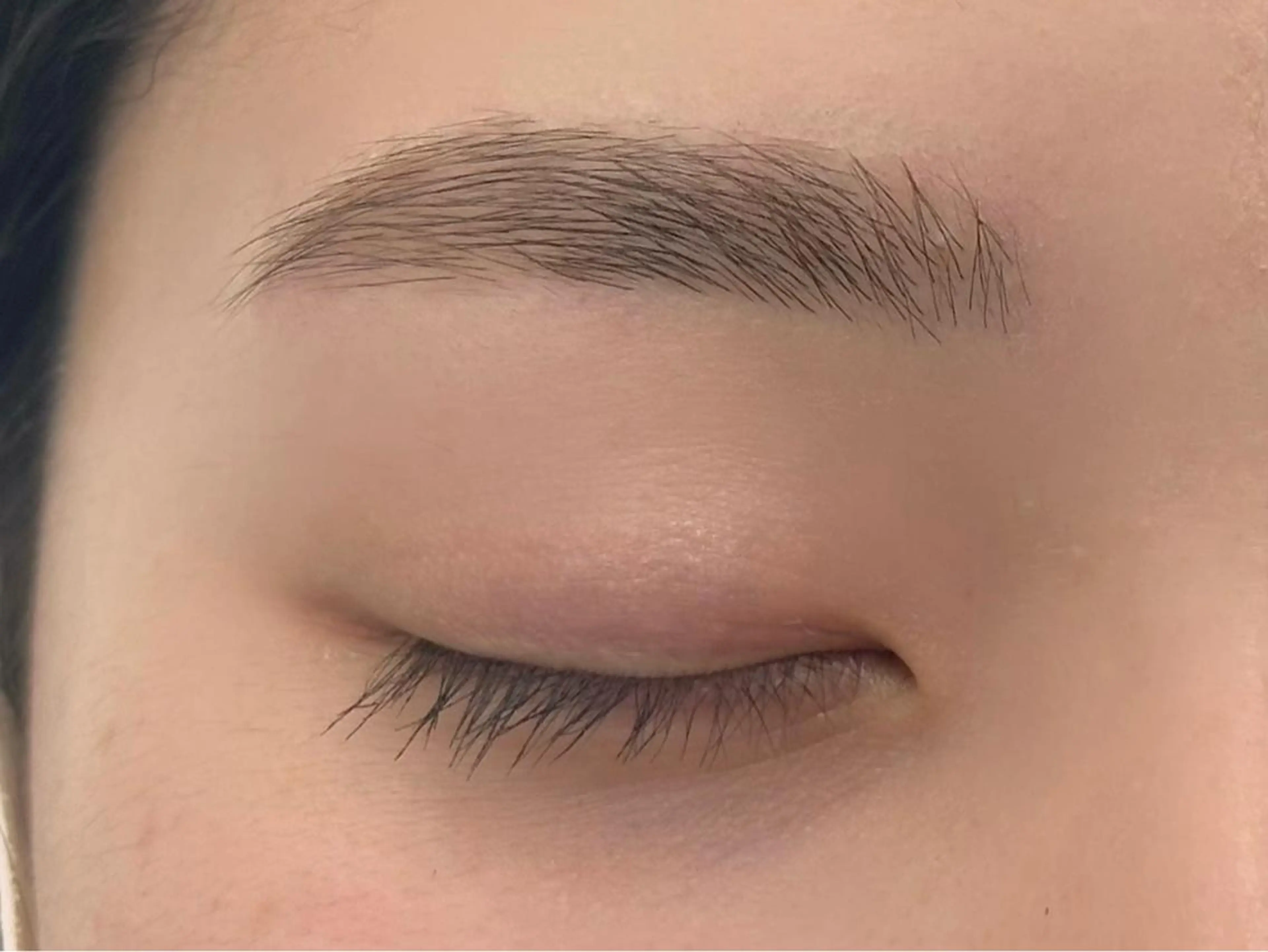 アイブロウ HEXA AMIの眉毛・アイブロウイメージ