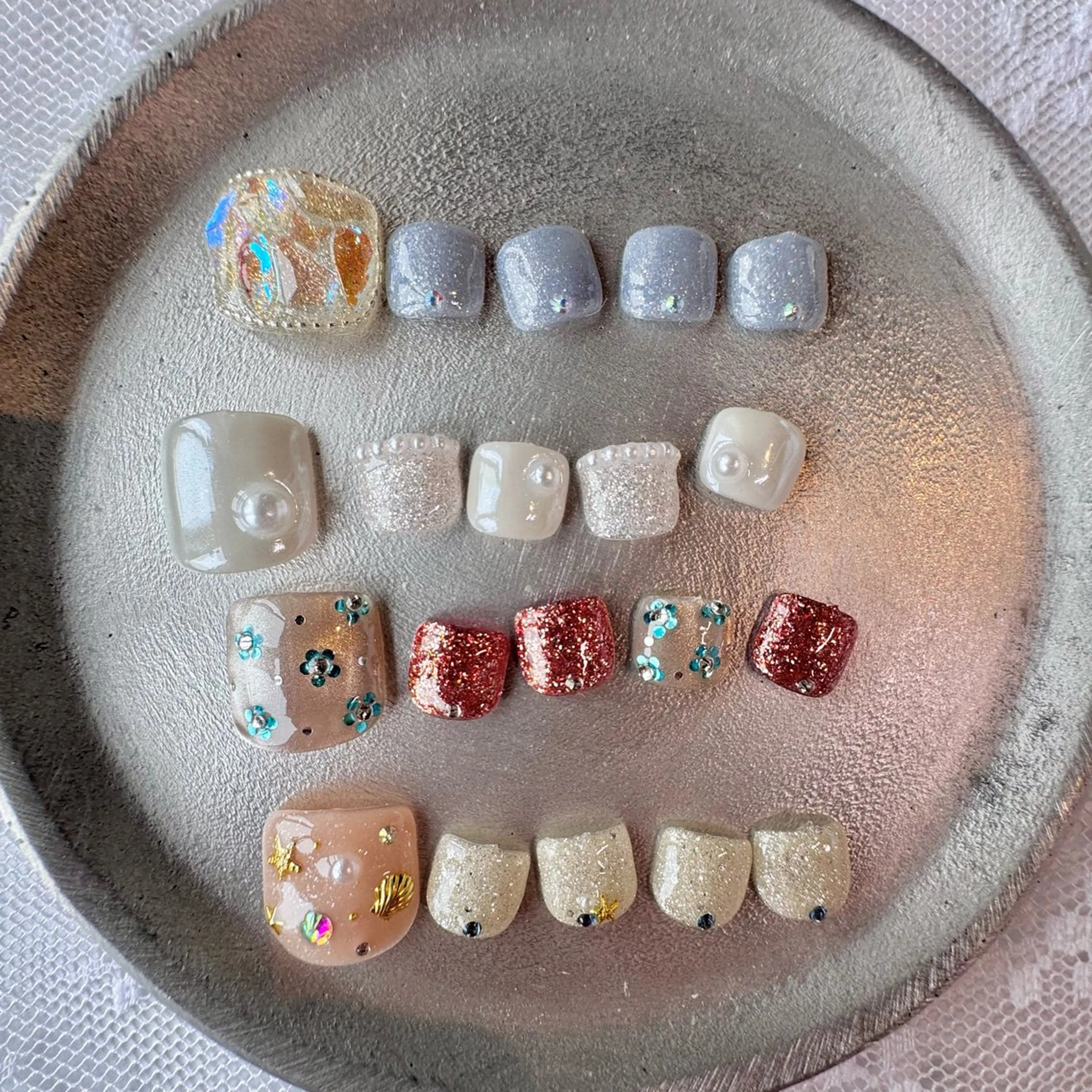 ネイル フットネイル フットネイル nail salon e'mu💐のネイルデザイン