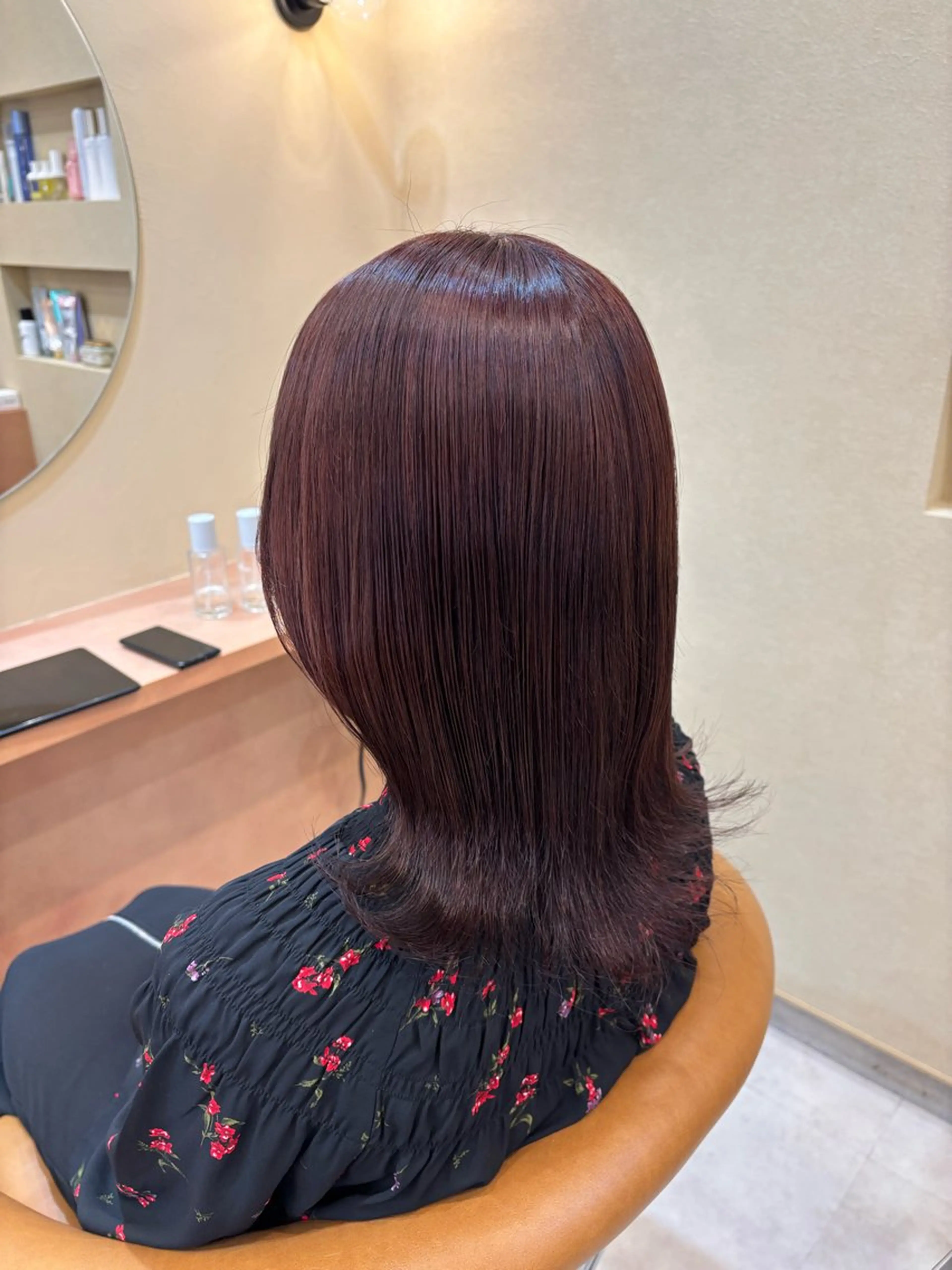 セミロング ヘアカラー 金木 凜花のヘアスタイル