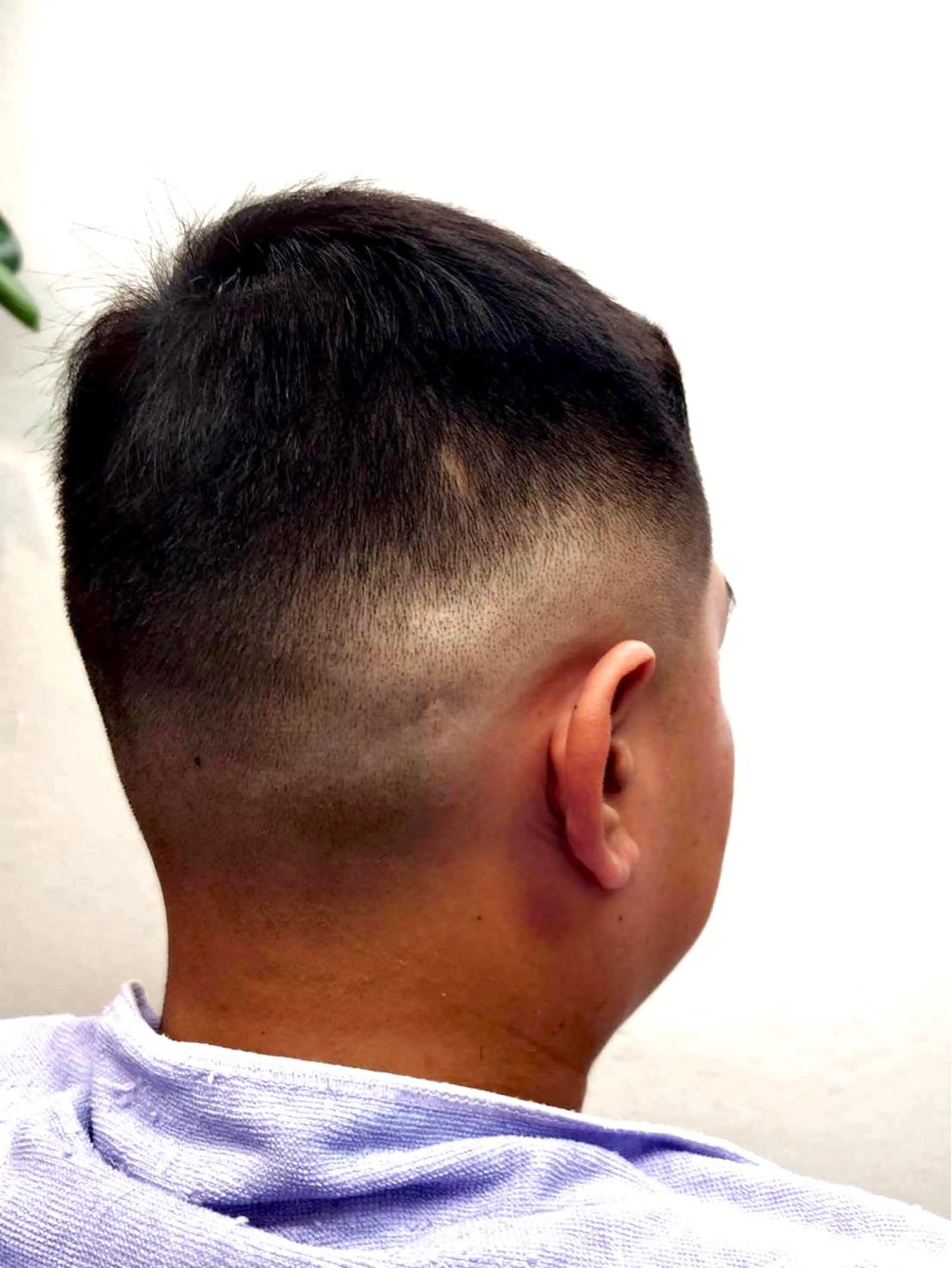 ショート メンズ フェードカット スキンフェード smash所属・佐 藤のヘアスタイル