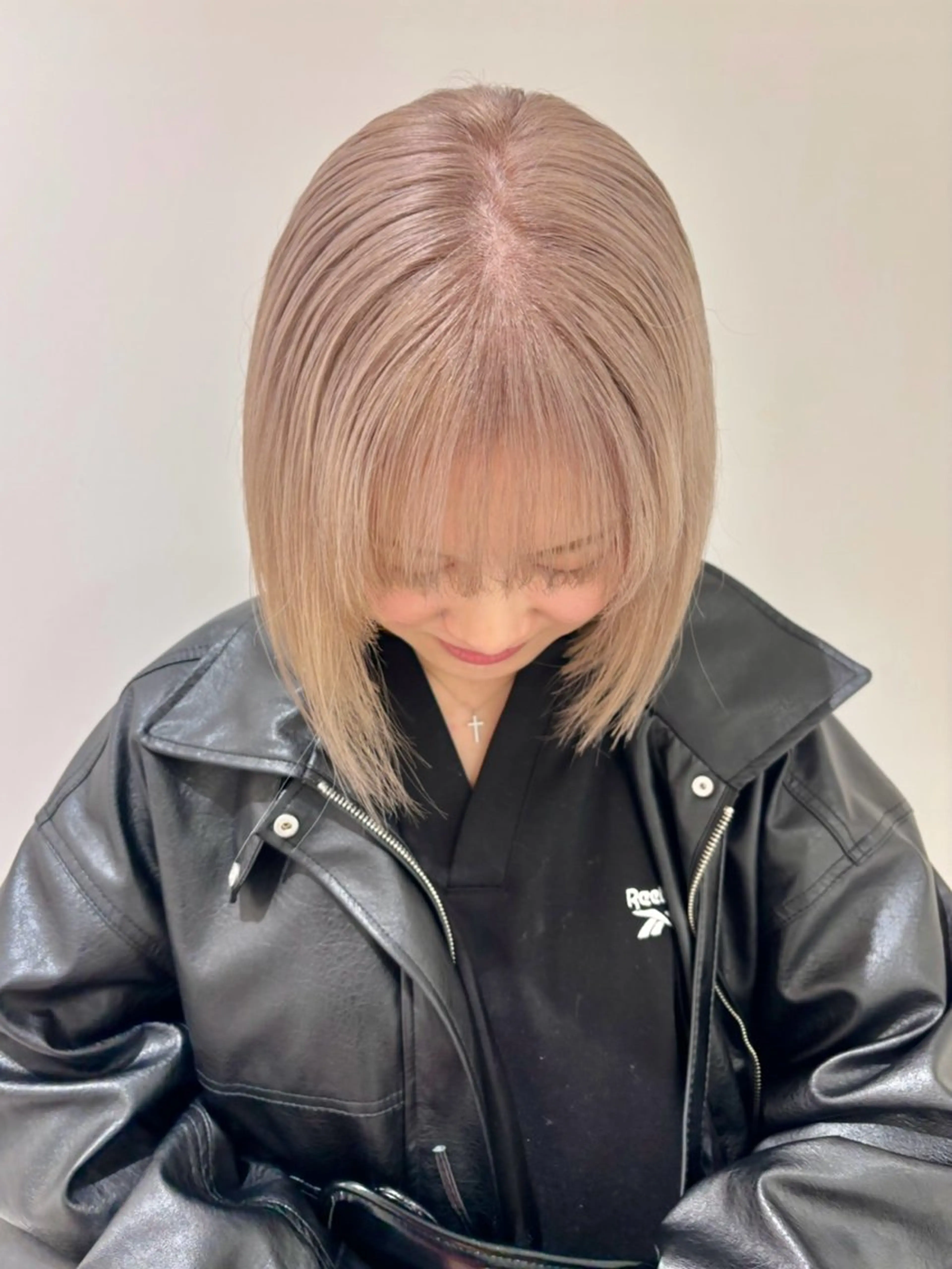 ショート カラー バレイヤージュ ブリーチ ケアブリーチ ダブルカラー イヤリングカラー 眉毛アイブロウ&まつ毛パーマiena渋谷/パリジェンヌ/眉毛まつげパーマ/眉毛アイブロウ所属・iena渋谷 /ゆーこのマツエク・マツパデザイン