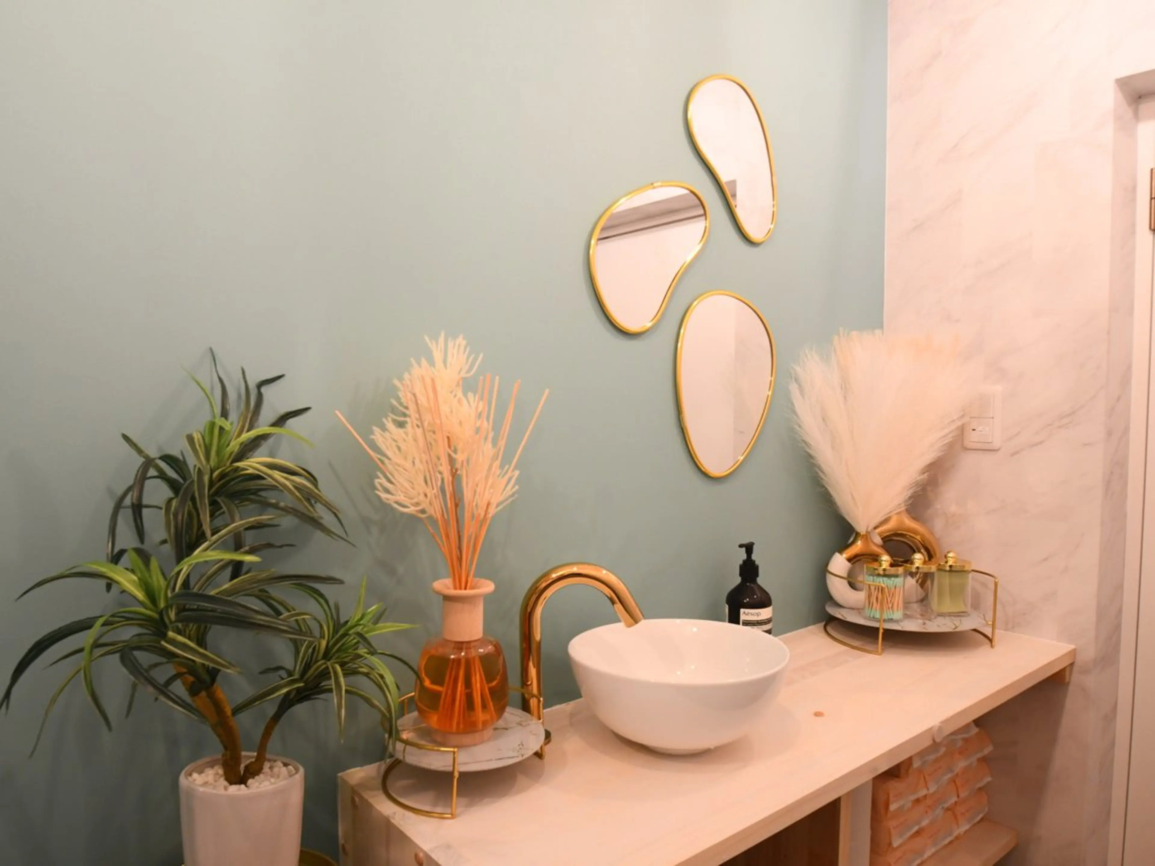 ネイル mau🩵 堺筋本町ネイルサロンのネイルデザイン