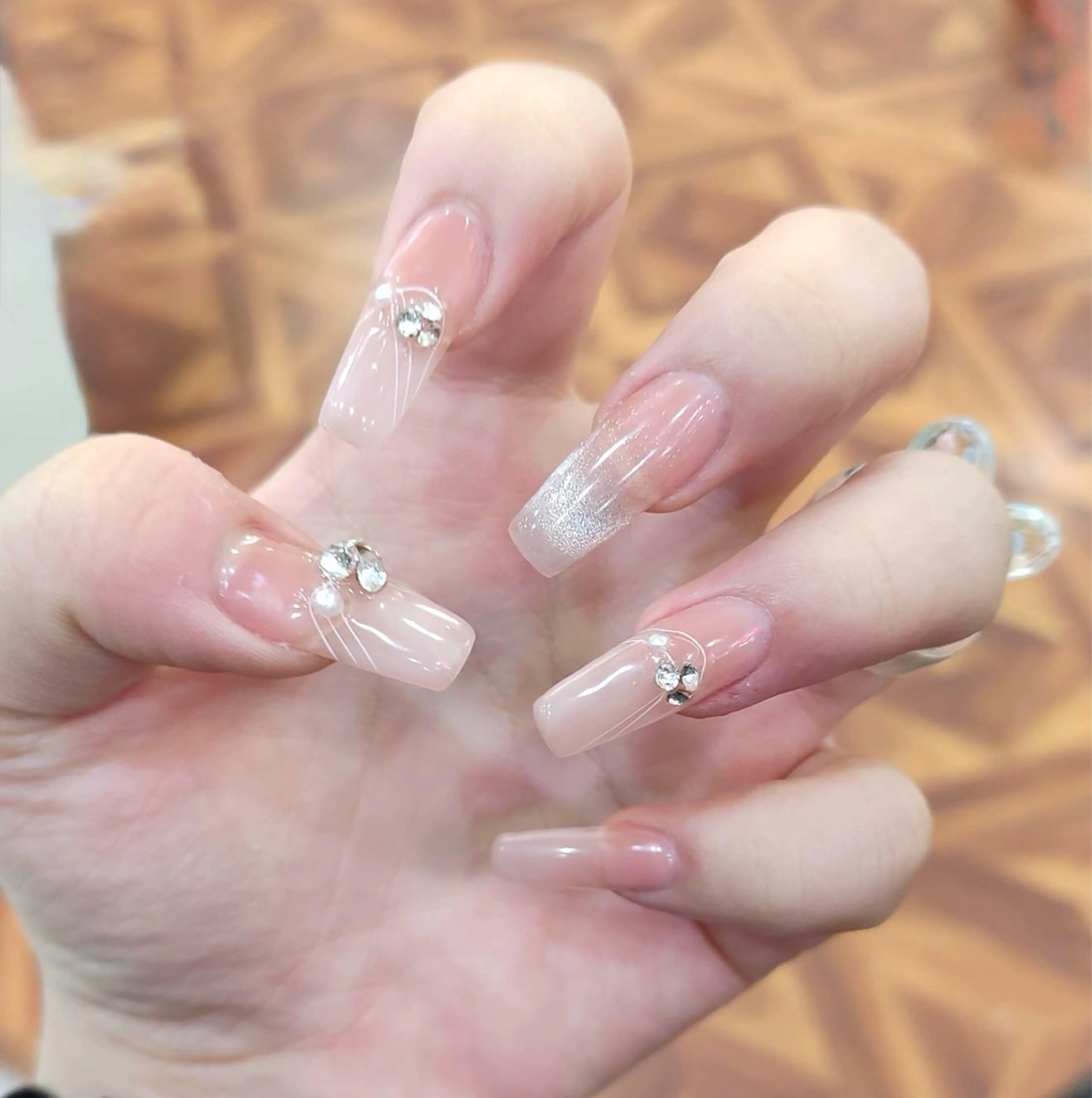 ネイル 長さ出し トータルビューティー サロンワンダーのマツエク・マツパデザイン