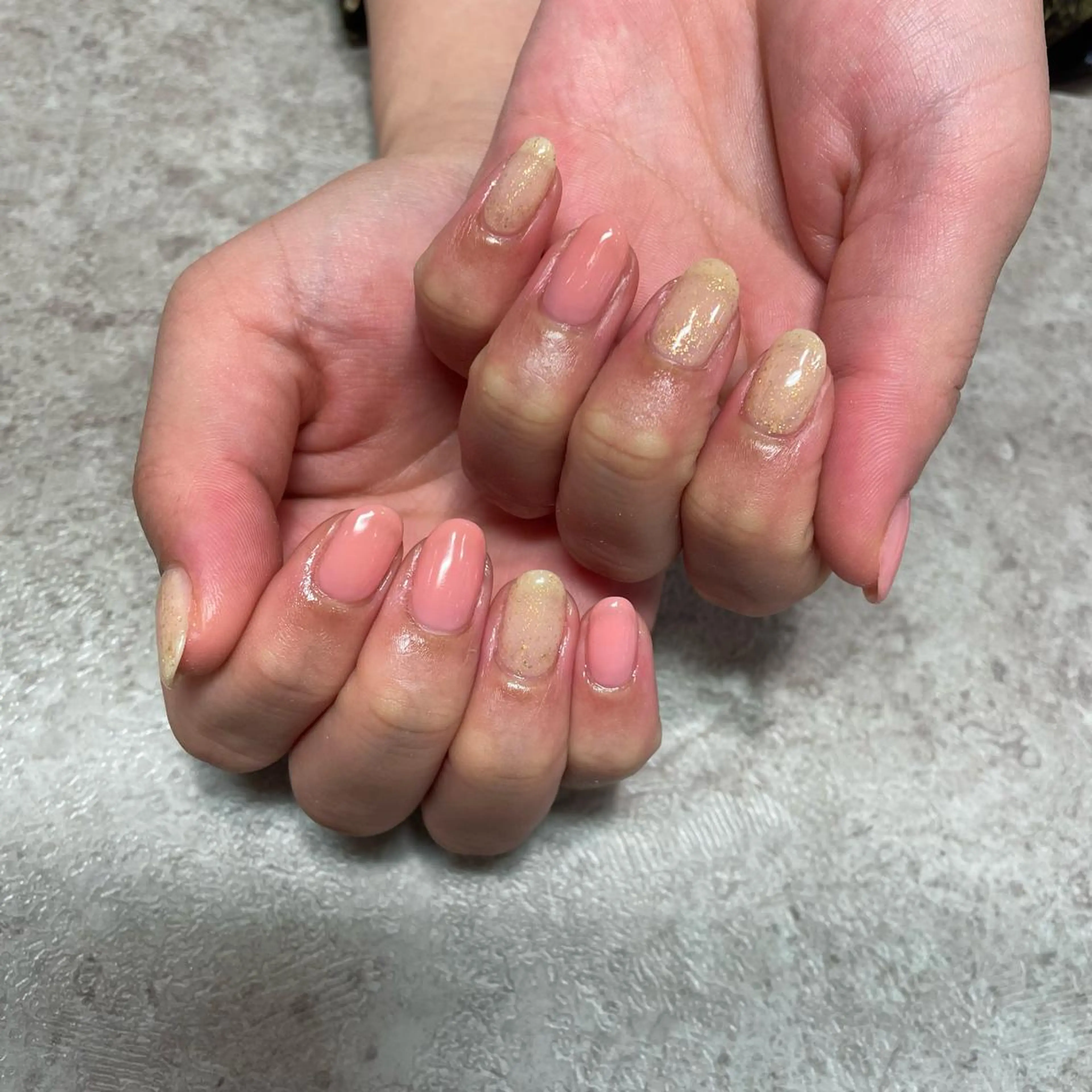 ネイル ピンク 山中 祥華の眉毛・アイブロウイメージ