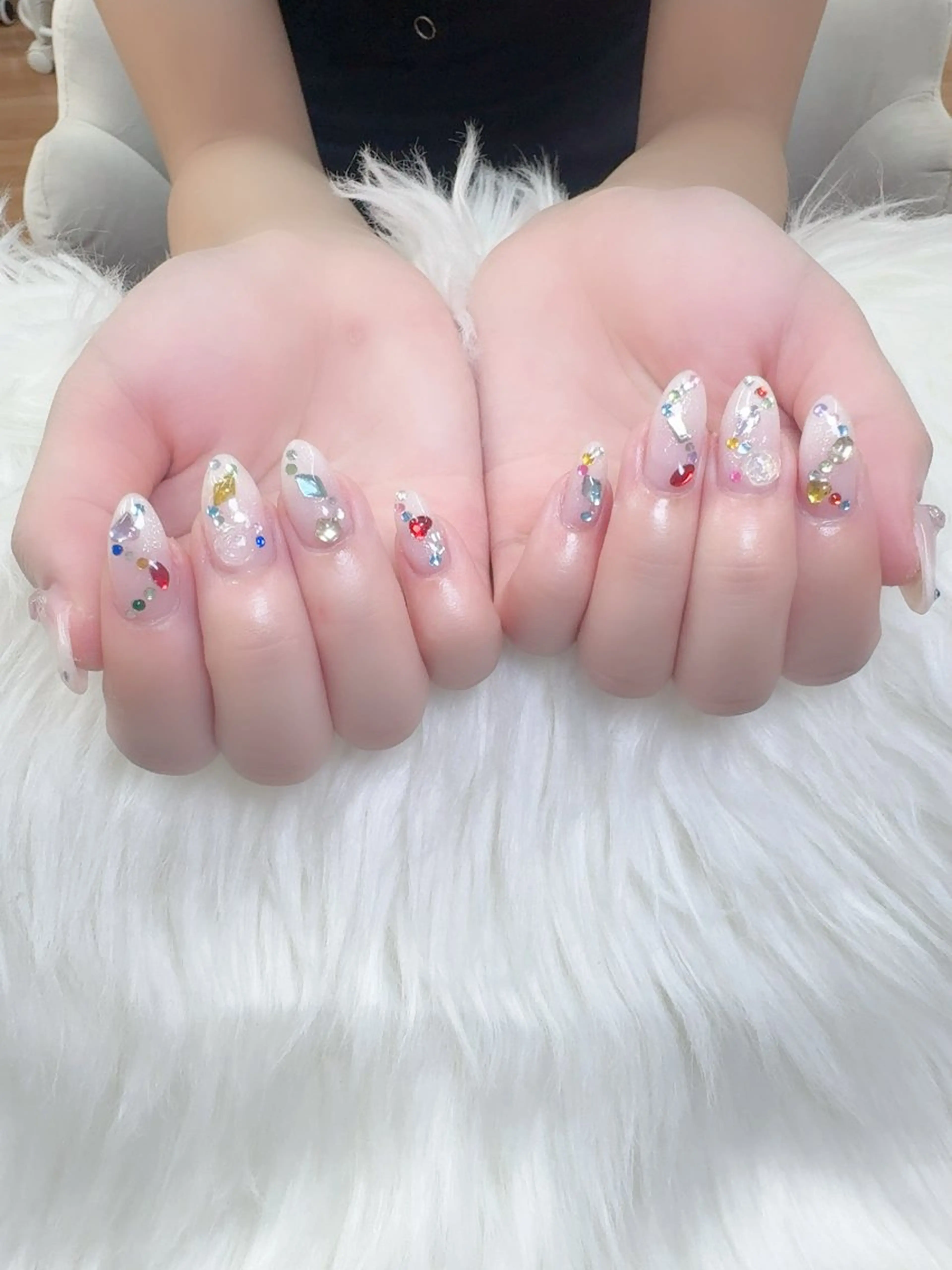 ネイル フットネイル フレンチネイル 韓国ネイル マグネットネイル ニュアンスネイル ハンドネイル Mlan Nailのネイルデザイン