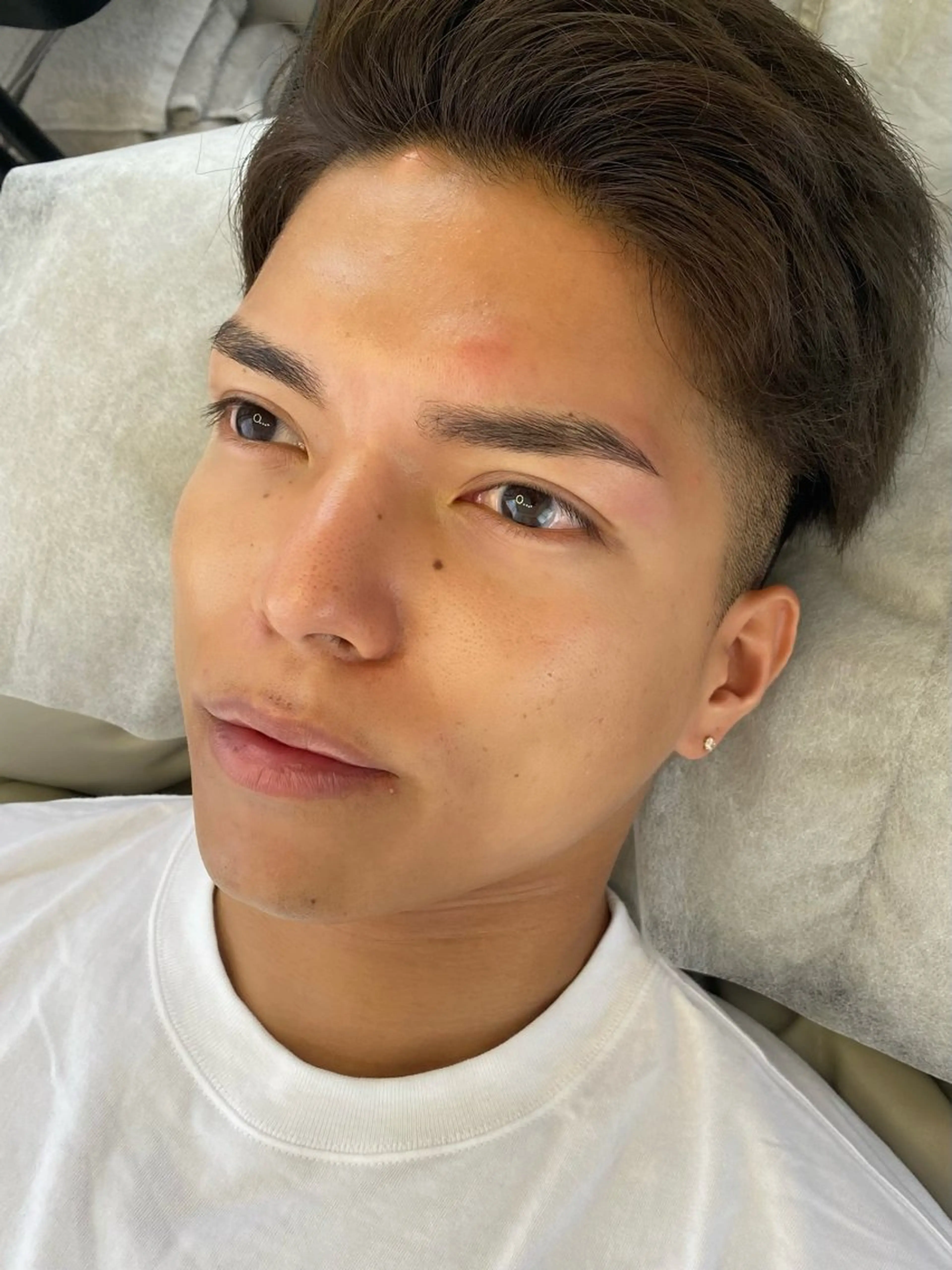 【メンズ限定メニュー】アイブロウワックス＋毛量調節(間引き)🌼薄い眉毛がお悩みな方はブロウリフト追加可能◎の写真