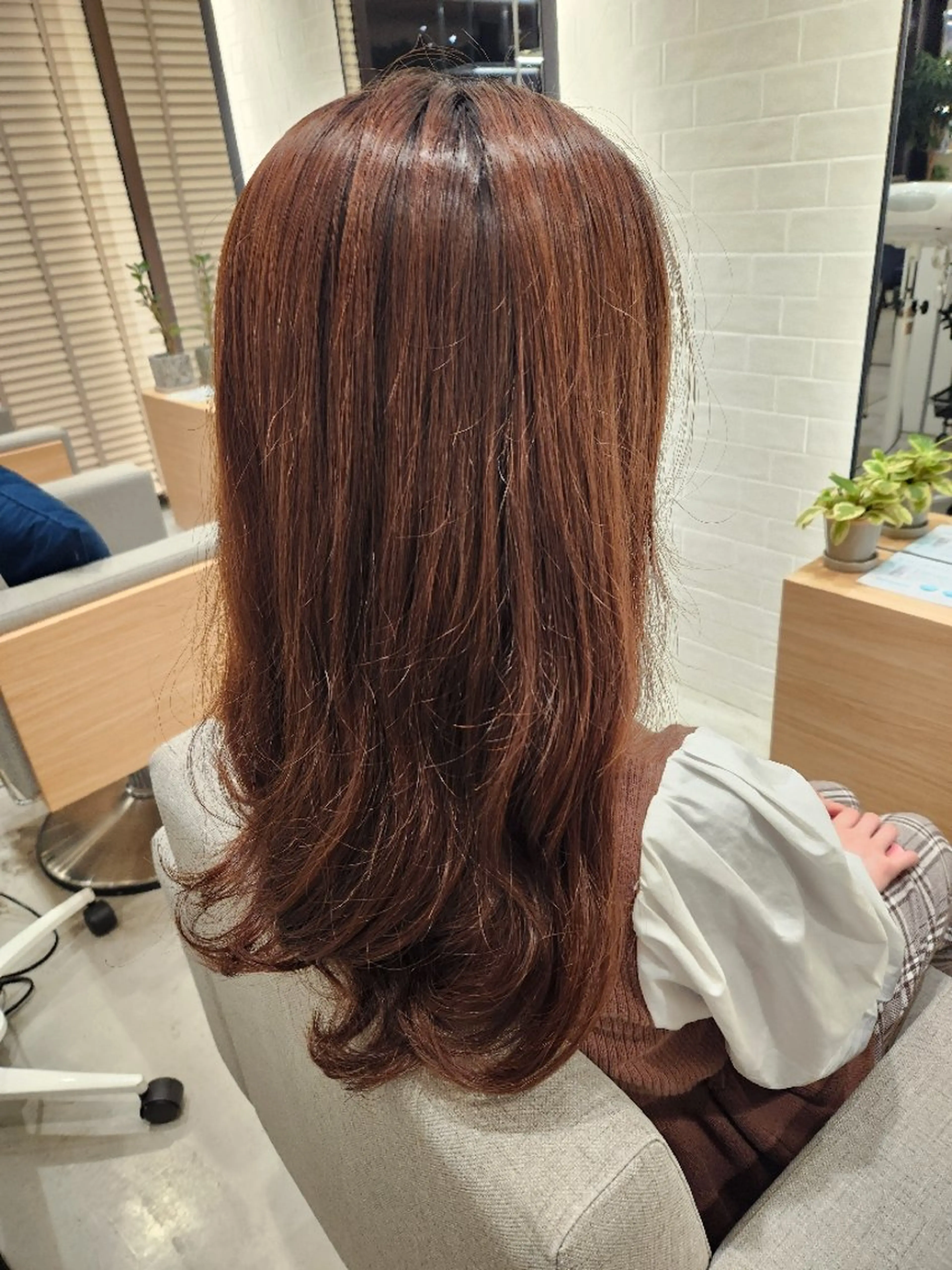 パーマ セミロング 💜艶髪カラー💜 🎶富川美希🎶のヘアスタイル