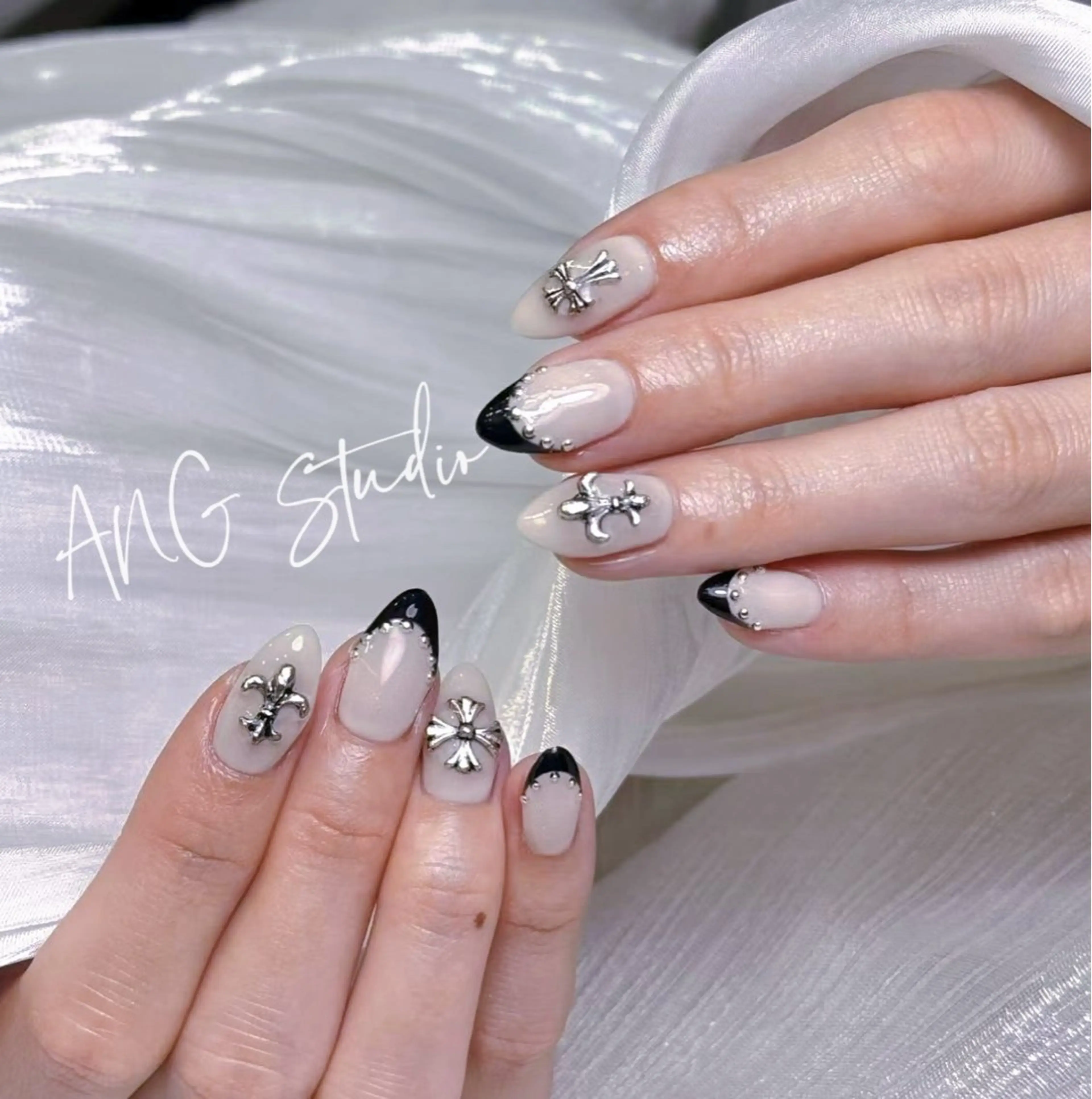 ネイル ハンドネイル ハンドケア ANG Studioのネイルデザイン