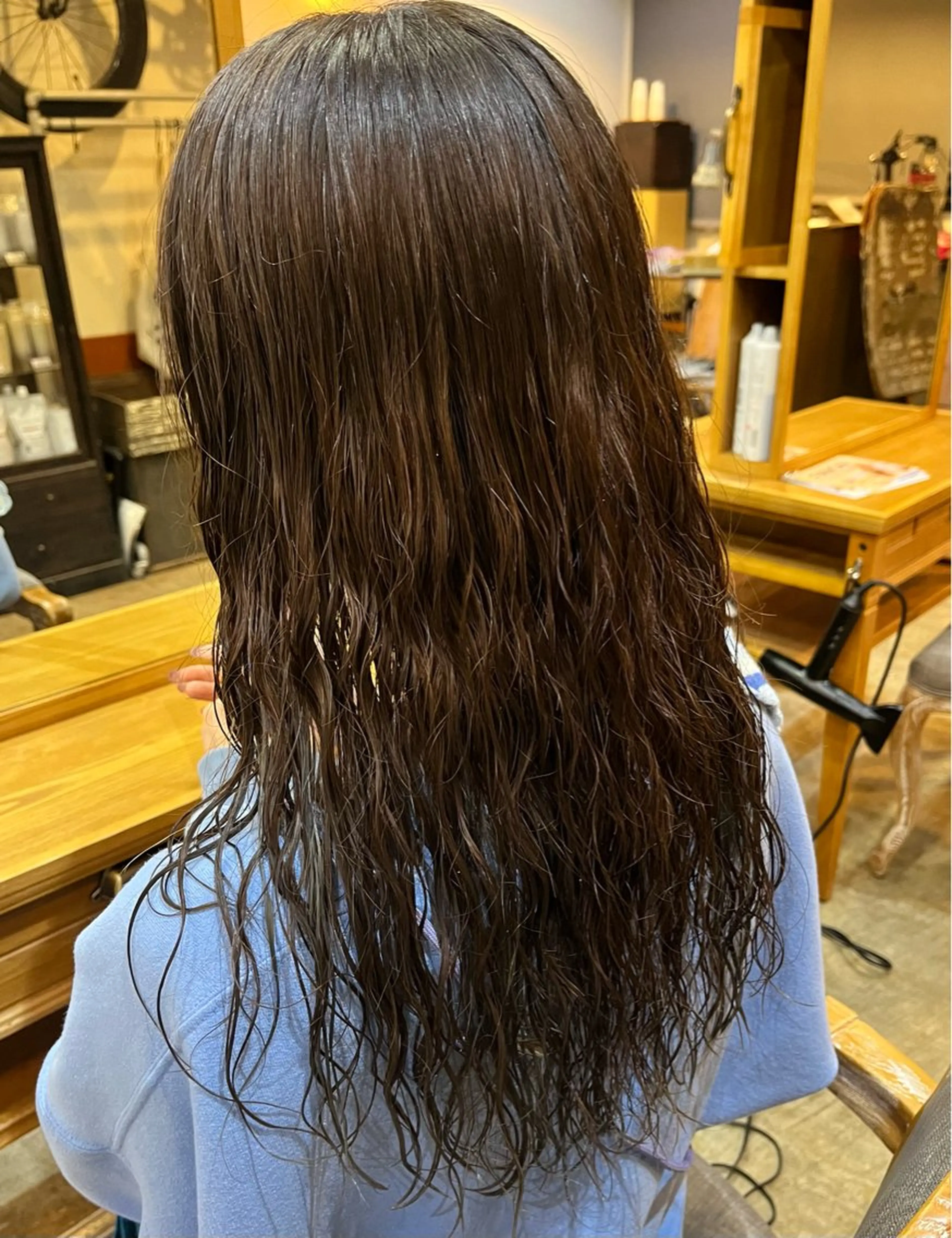 ロング パーマ パーマ トリートメント 松原 樹里のヘアスタイル