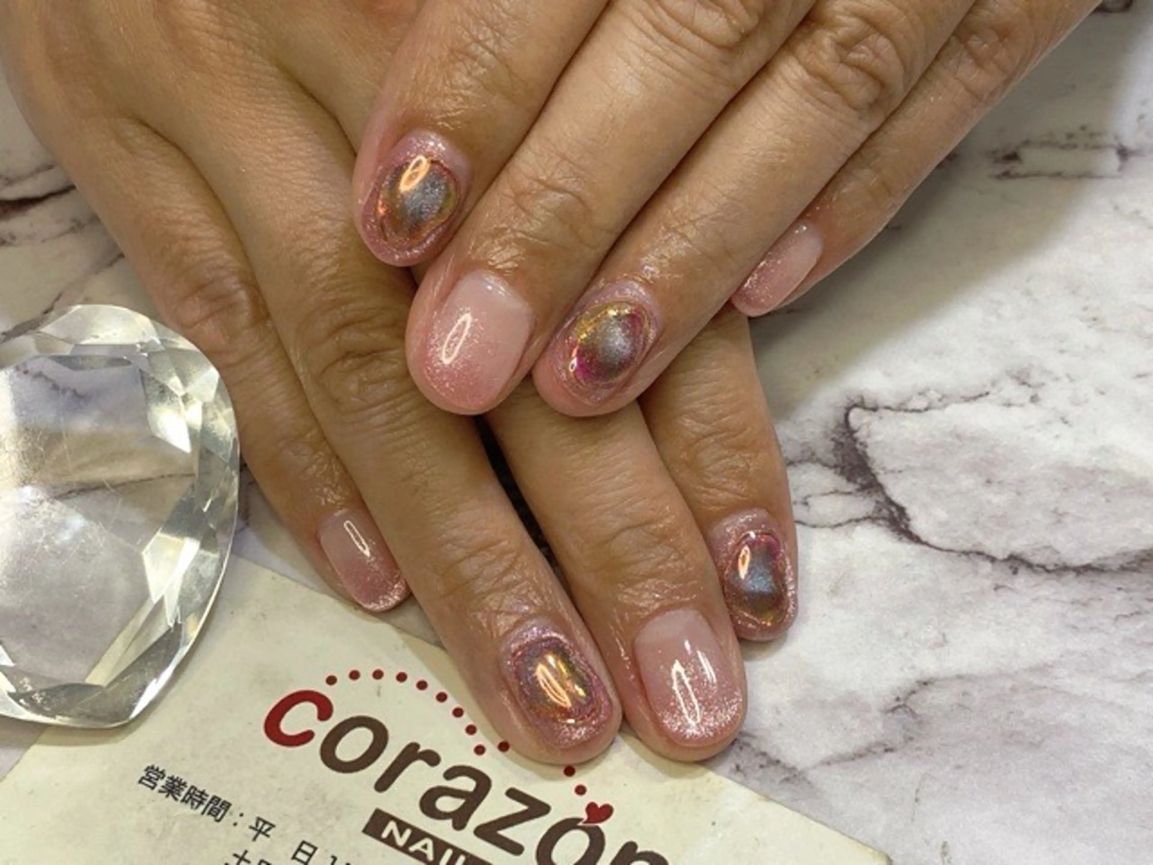 ネイル グラデーション マグネットネイル ピンク corazon所属・ネイリスト aicoのネイルデザイン