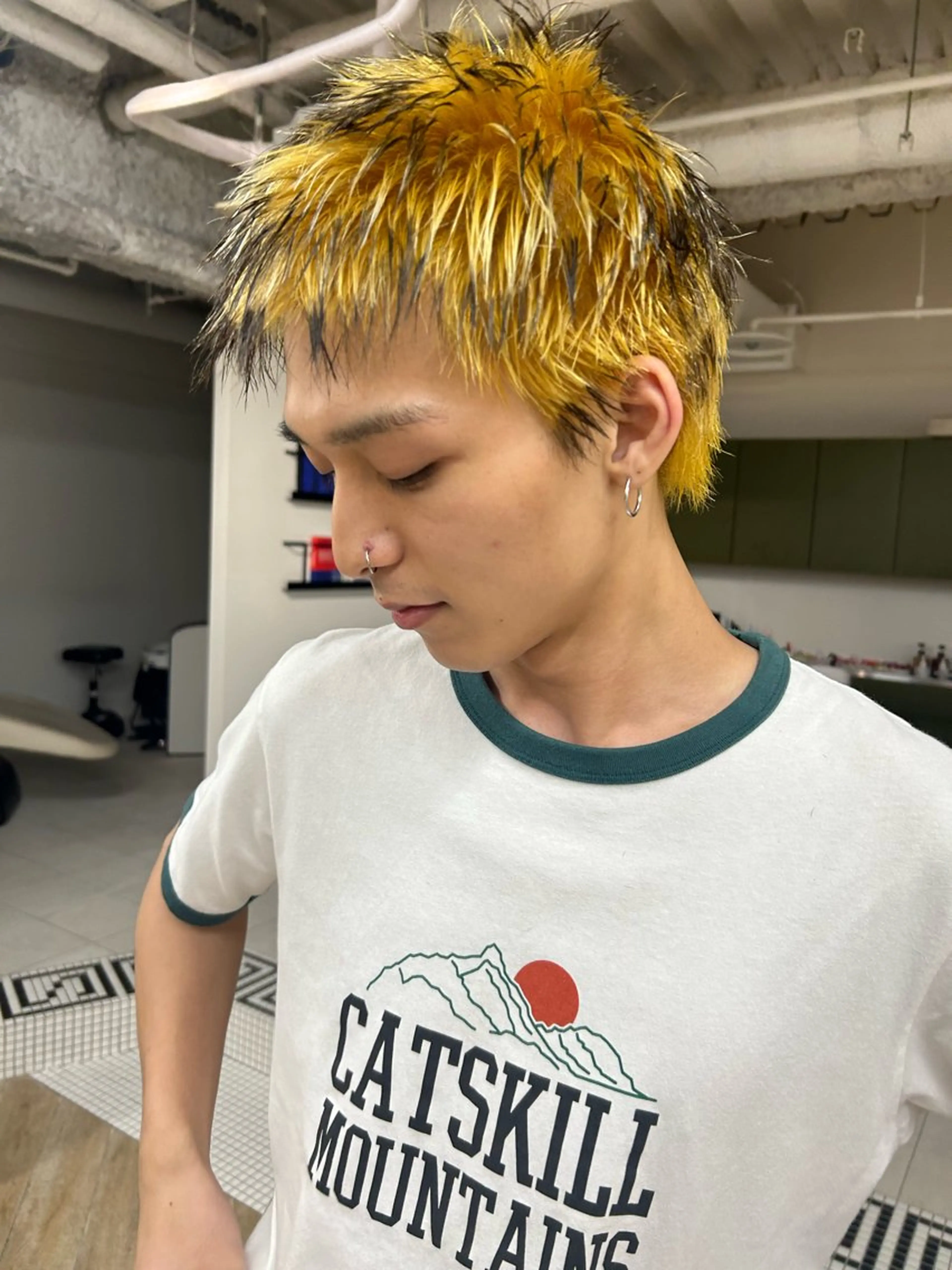 カラー ヘアカラー トリートメント ベージュ/ダブルカラ ー/新潟駅/青柳萌果のヘアスタイル