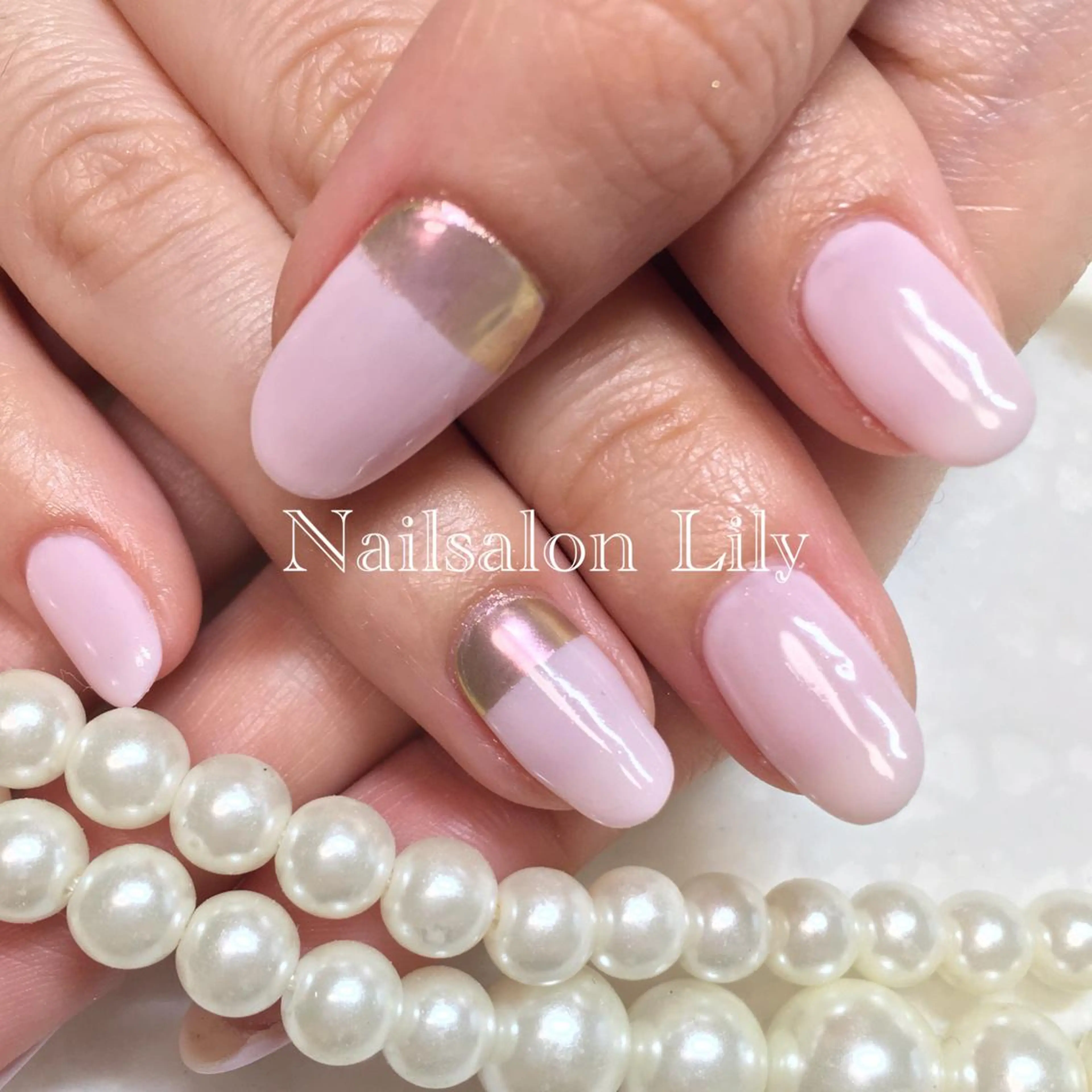 ネイル ミラーネイル シンプルネイル Nailsalon Lilyのネイルデザイン