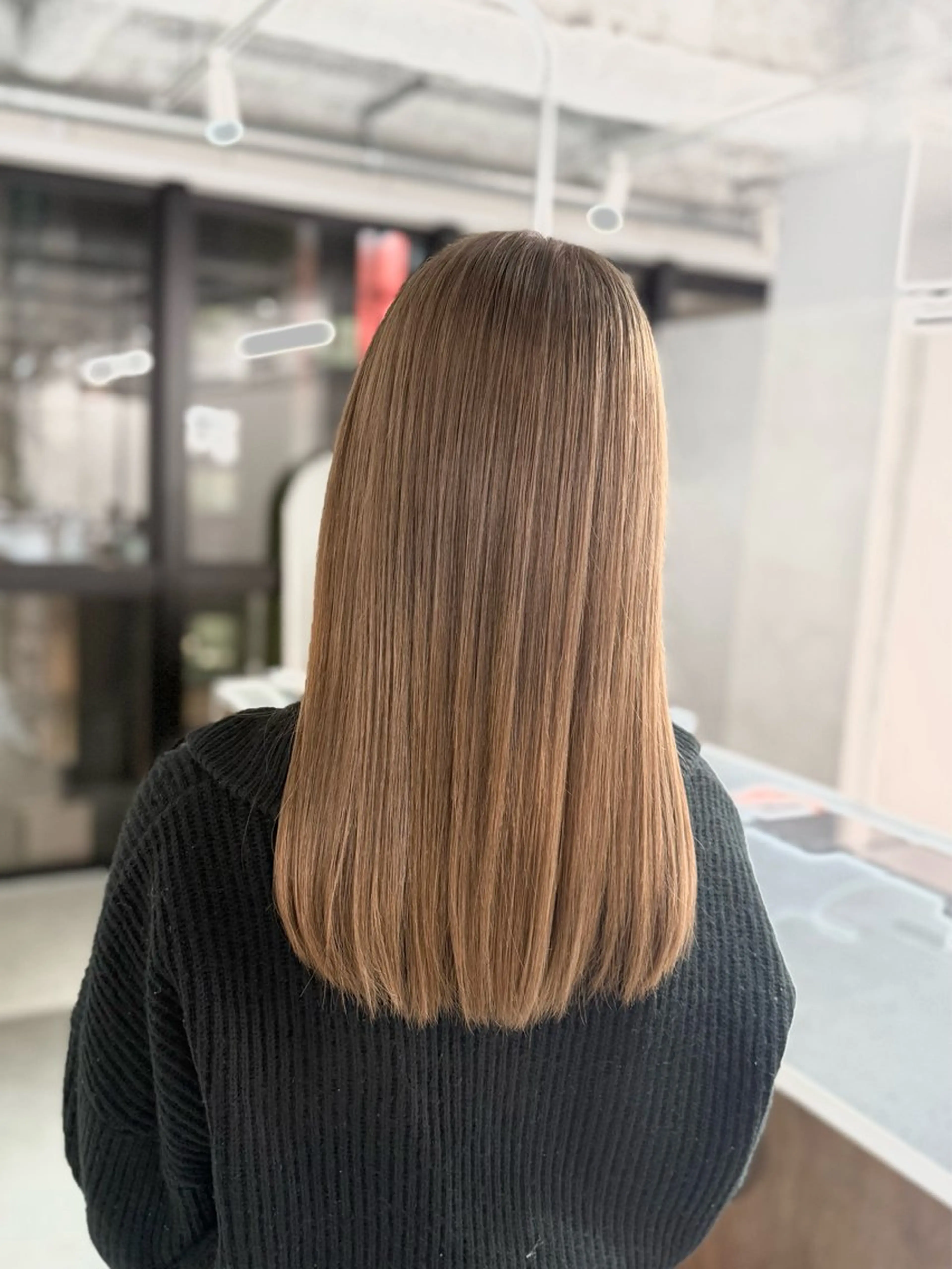 ロング カラー ブリーチ 透明感カラー ハイトーンカラー 韓国風ヘア レイヤーカット 森貝 洋亮のヘアスタイル