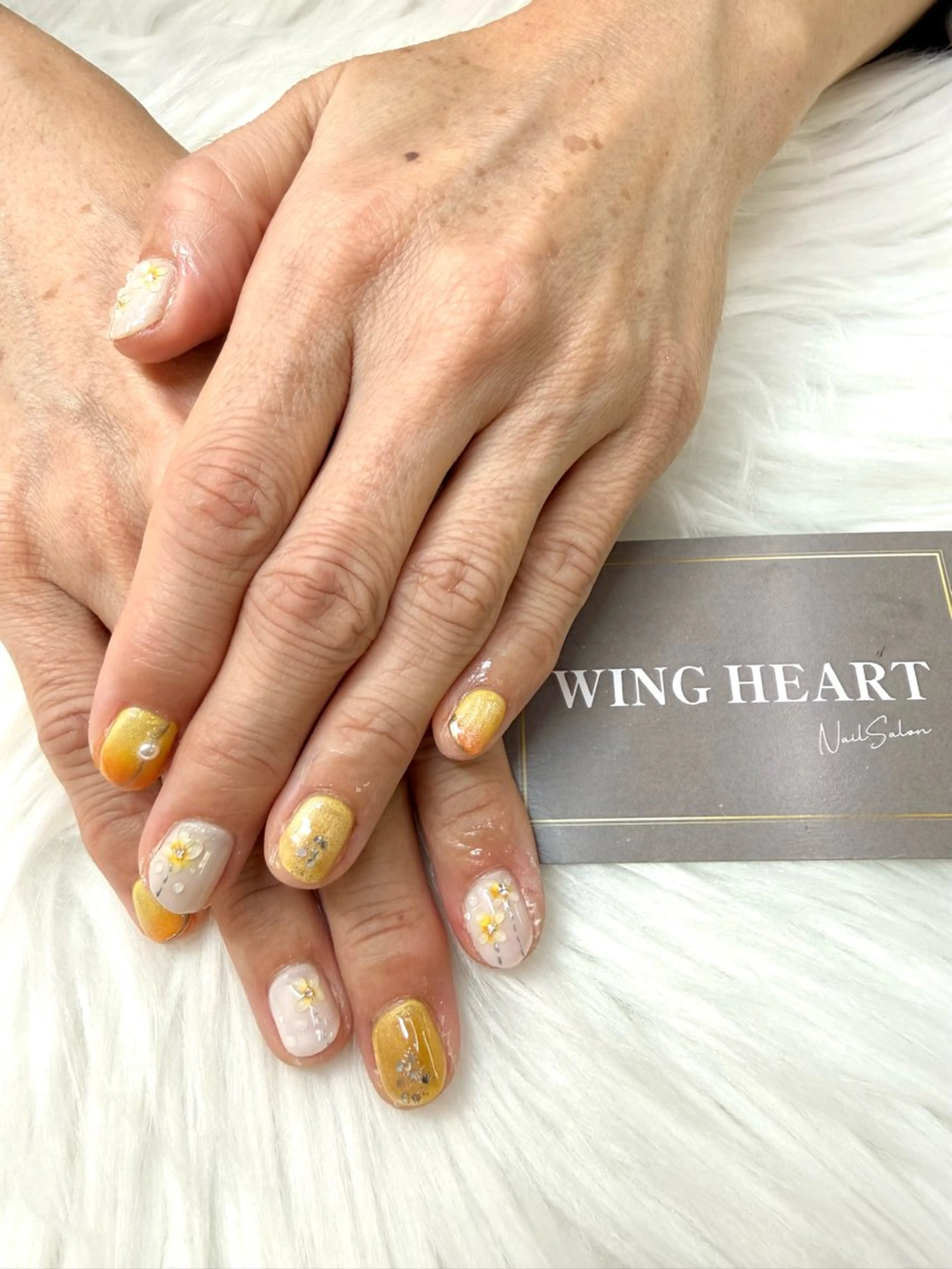 ネイル I. AYUMIのネイルデザイン