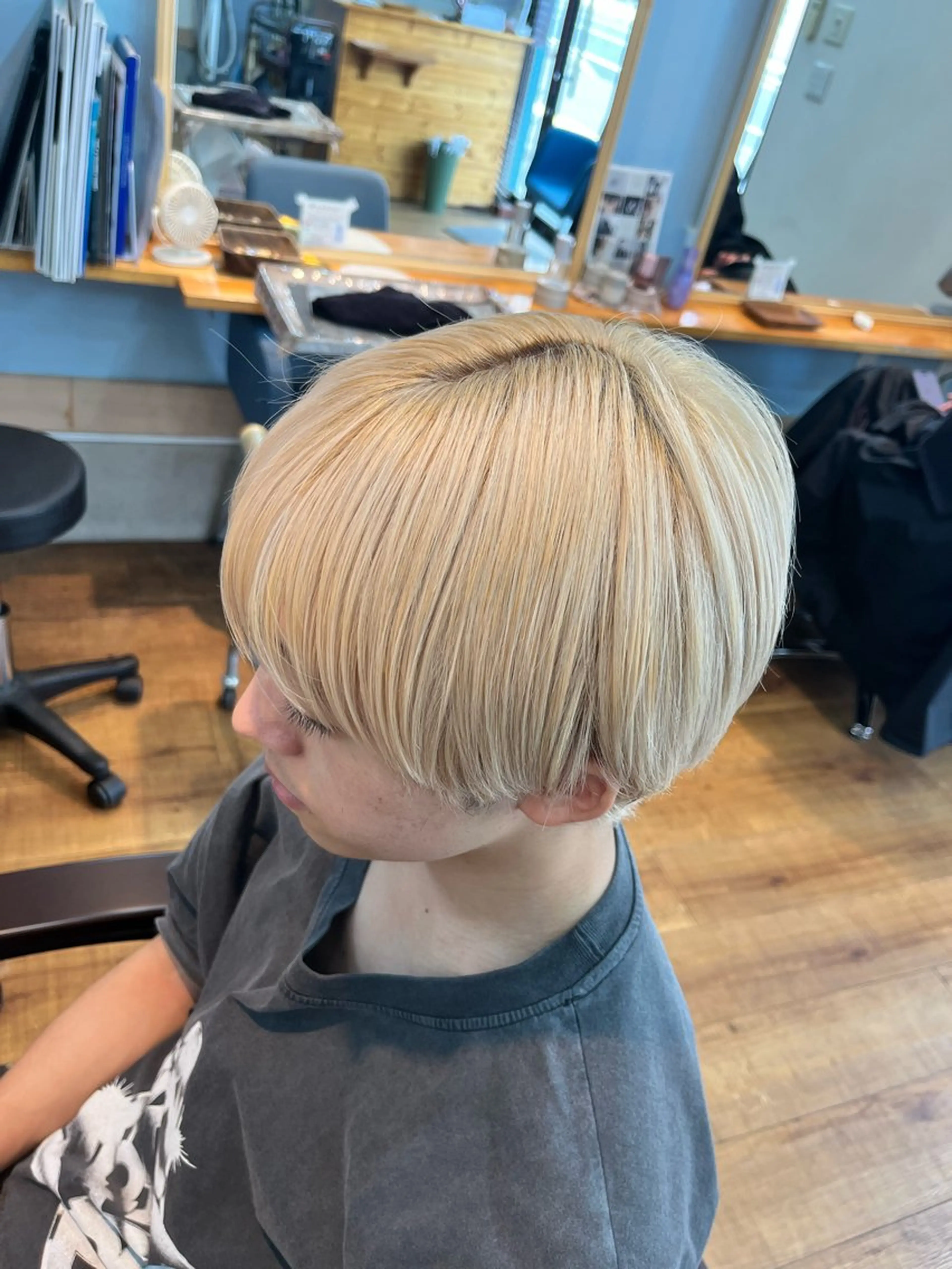 ミディアム カラー メンズ メンズインナーカラー ダブルカラー インナーカラー 髪質改善 ヘアカラー トリートメント 🫧艶髪デザイナー 🫧白石航汰のヘアスタイル