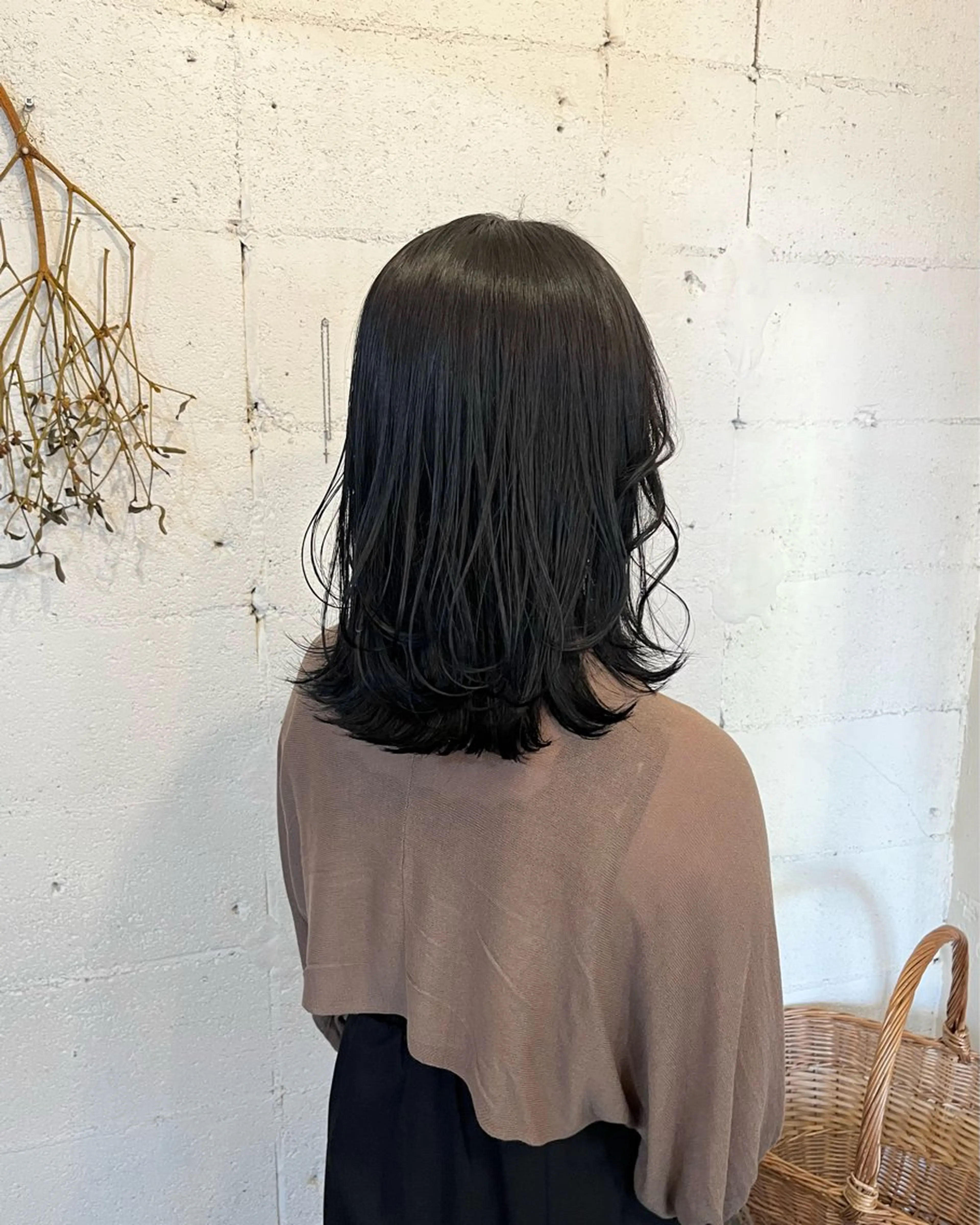 セミロング カラー カット ヘアカラー トリートメント Trico Antique【トリコアンティーク】所属・暗髪とオリーブ🌿 渡辺拓人のヘアスタイル