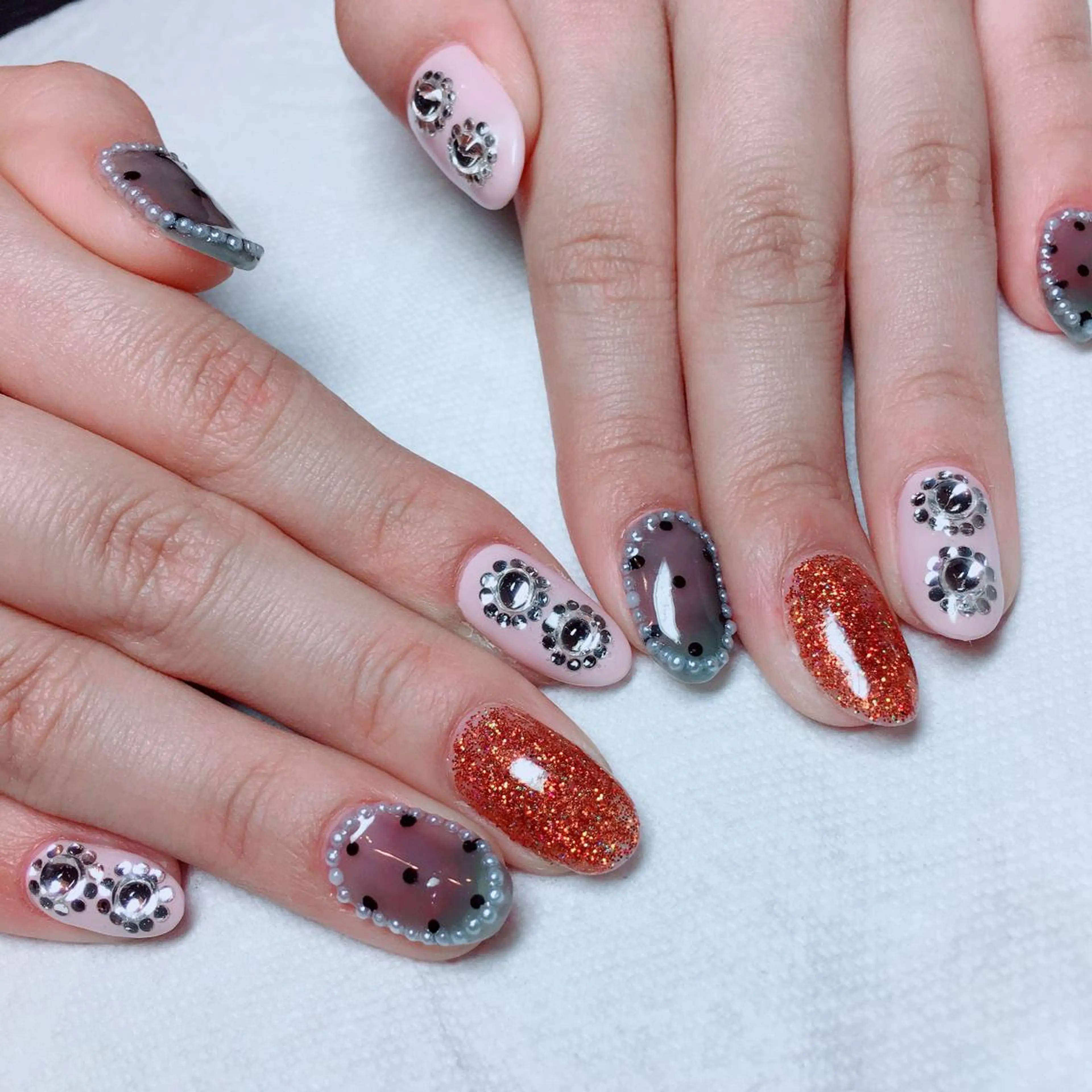 ネイル 持ち込み スカルプネイル THECOLORS所属・近貞 莉奈のネイルデザイン