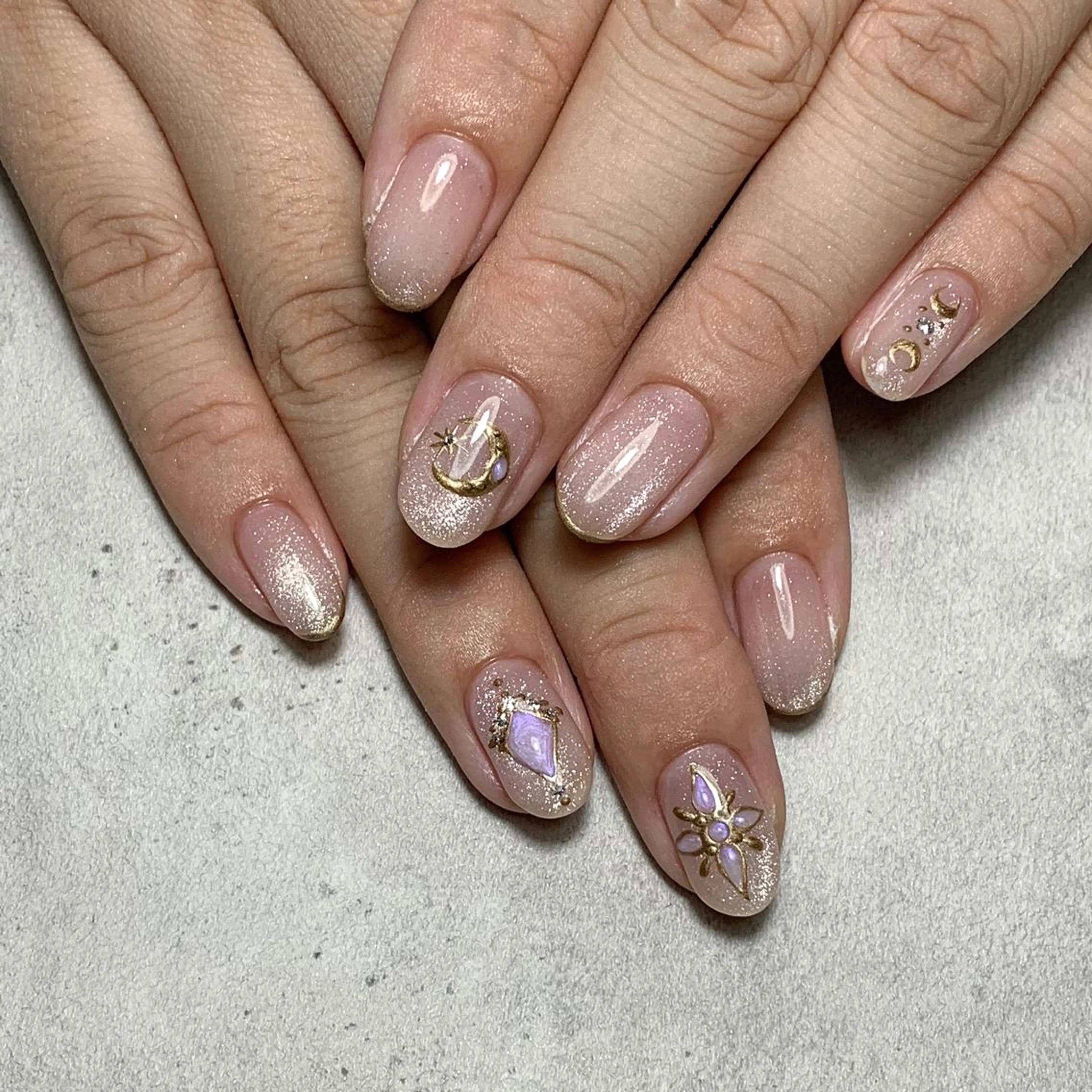 ネイル atelier　FIORITURA所属・FIORITURA aiのネイルデザイン