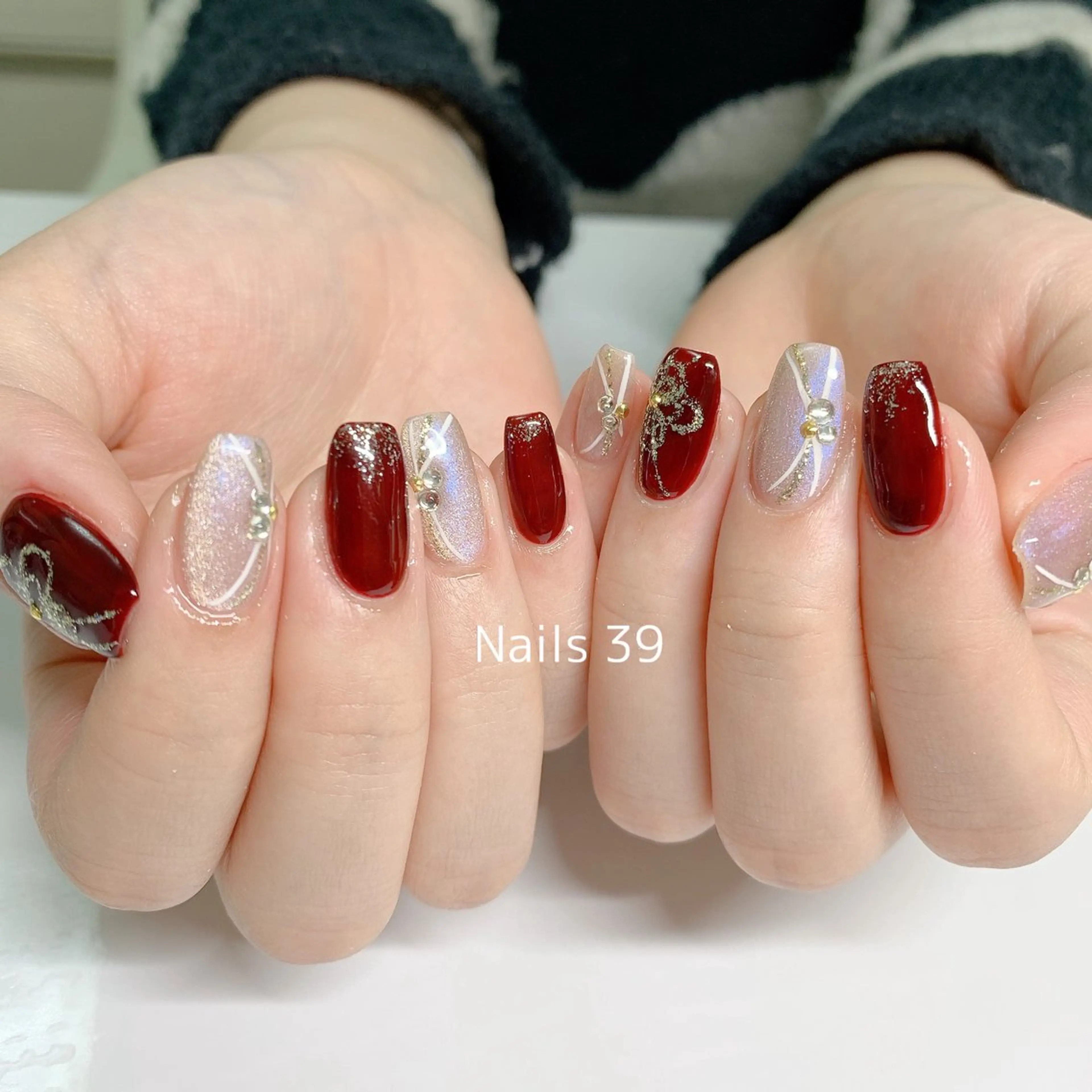ネイル アートネイル フレンチネイル マグネットネイル ミラーネイル 持ち込み Nails 39のネイルデザイン