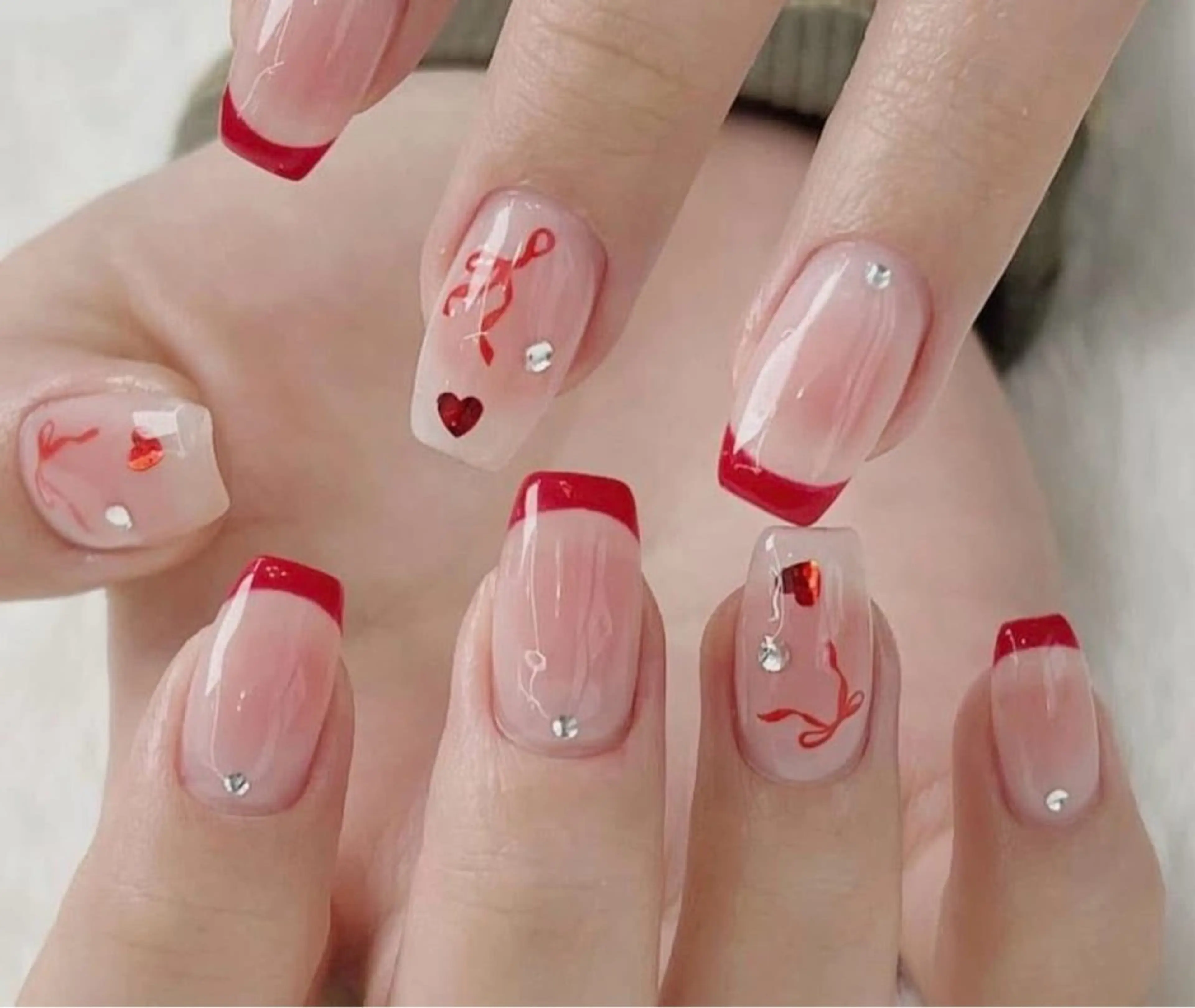 ネイル ハンドネイル T. Leeのネイルデザイン