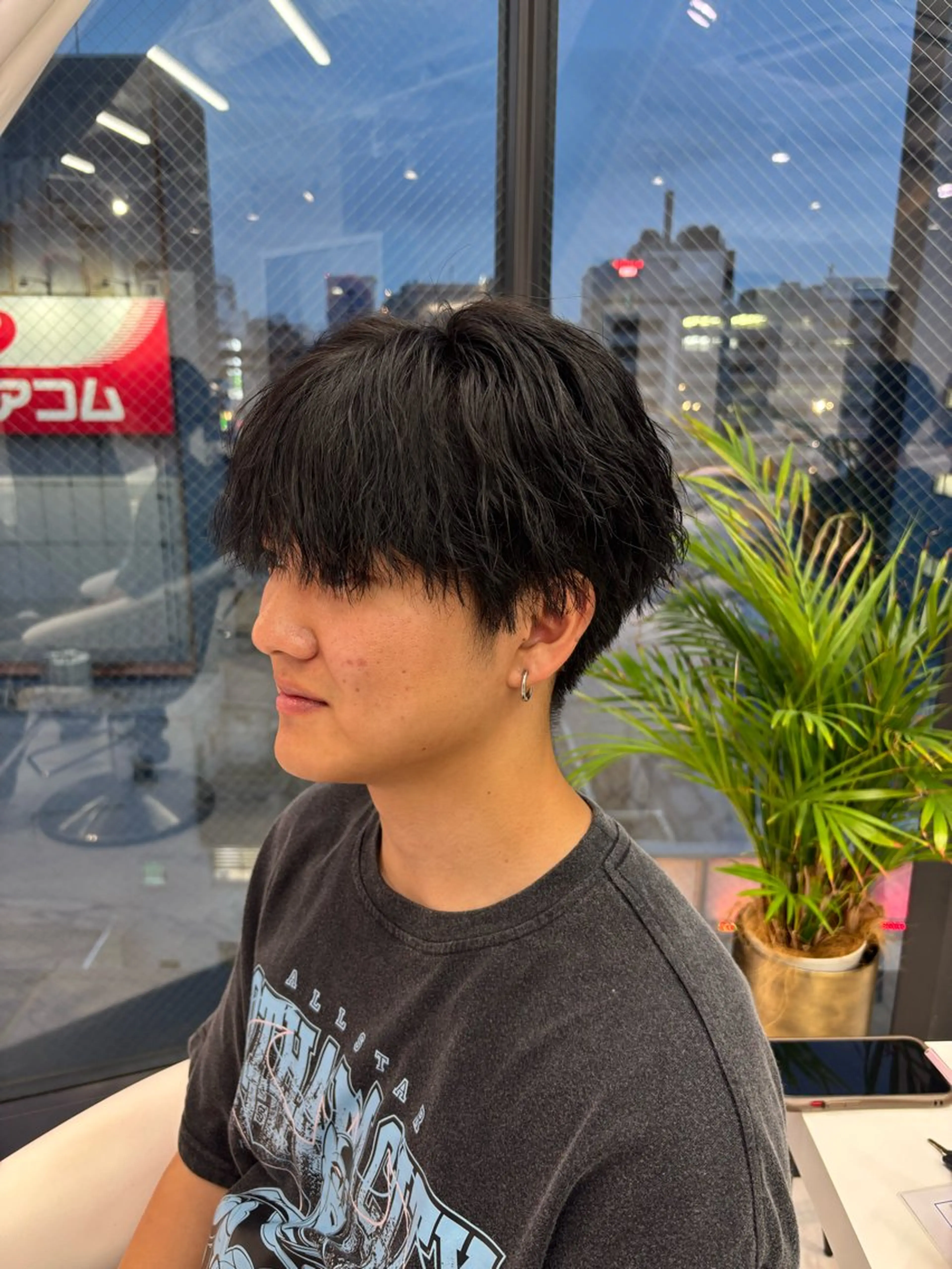 黒染めでスタイリッシュに！【メンズ黒染め】の写真