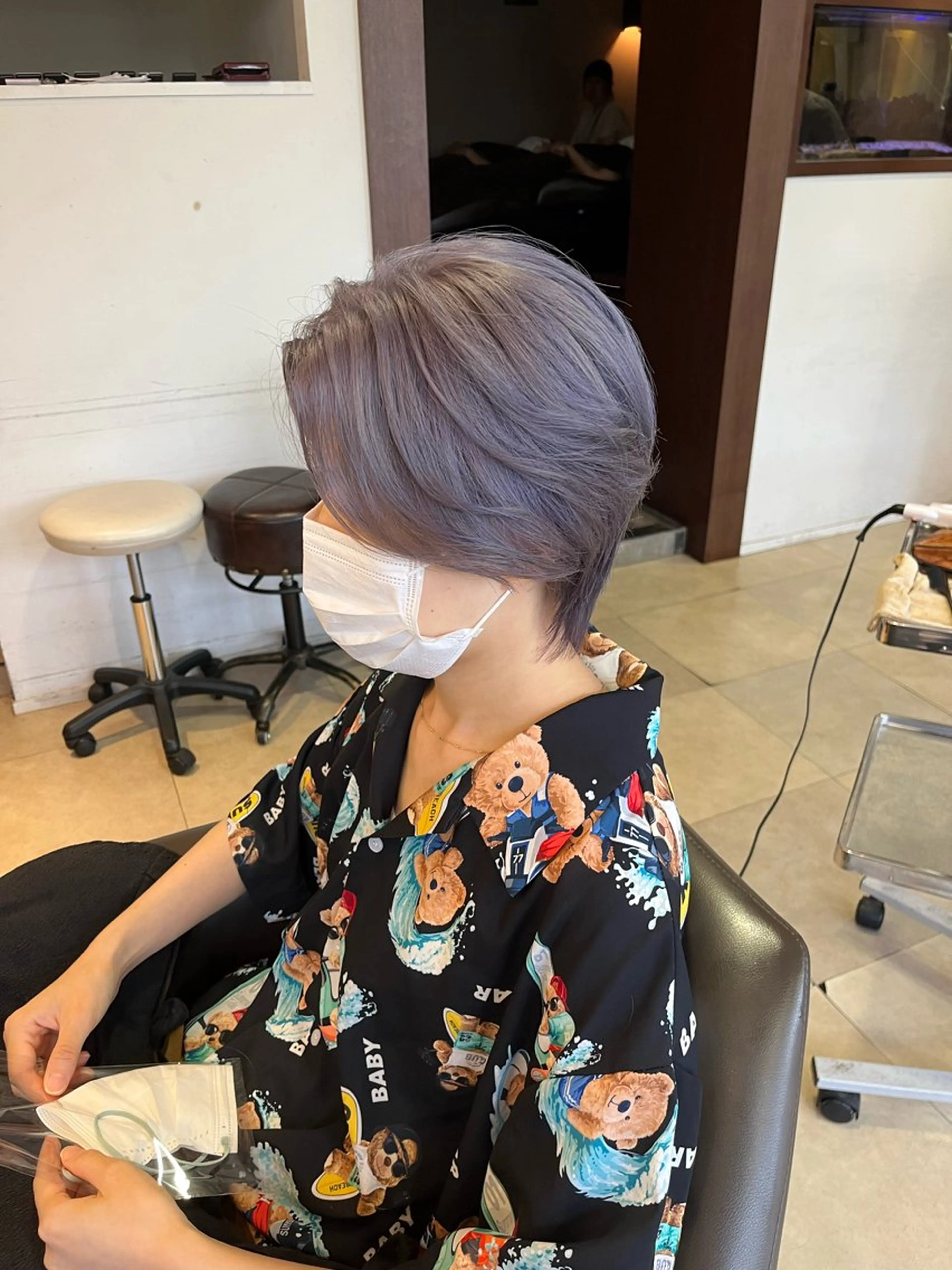 ショート カラー メンズ メンズブリーチ センターパート メンズウルフカット アッシュ ブリーチ カット ヘアカラー トリートメント カットが上手い 💇♂🌸サク🌸のヘアスタイル