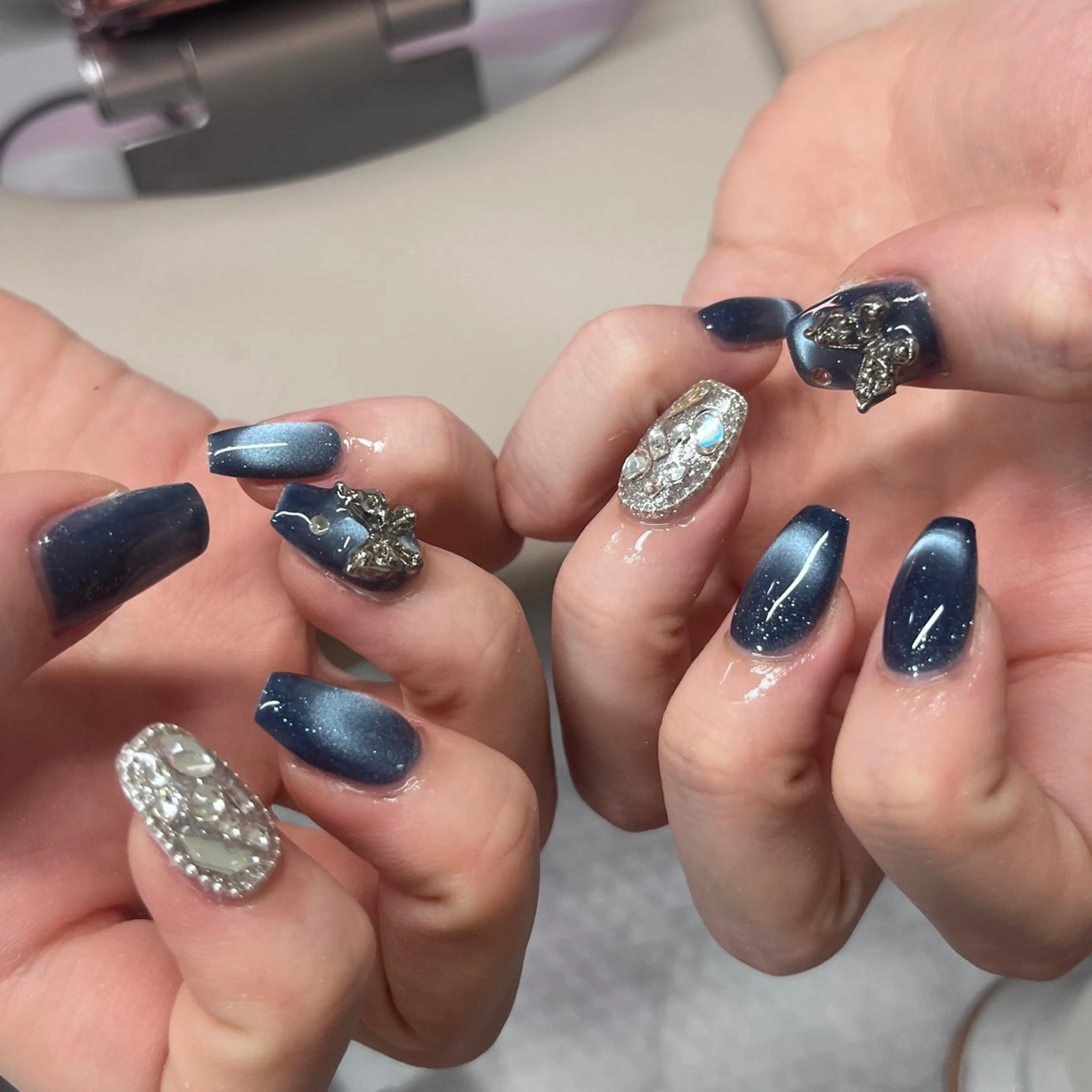 ネイル アートネイル ジェルネイル 韓国ネイル 持ち込み スカルプネイル ハンドネイル はなネイル所属・R_nail xixiのネイルデザイン