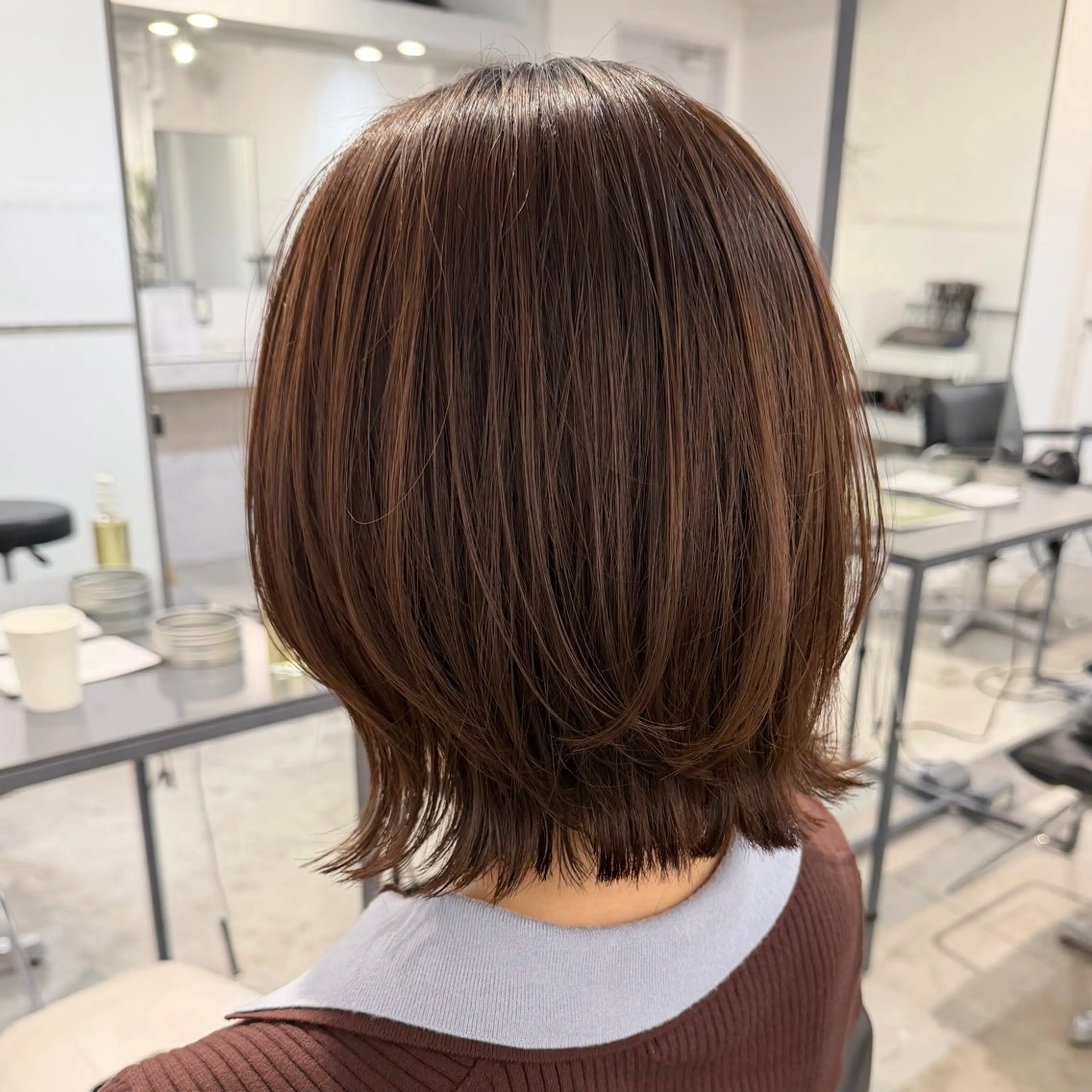 ミディアム SAKI 新宿のヘアスタイル