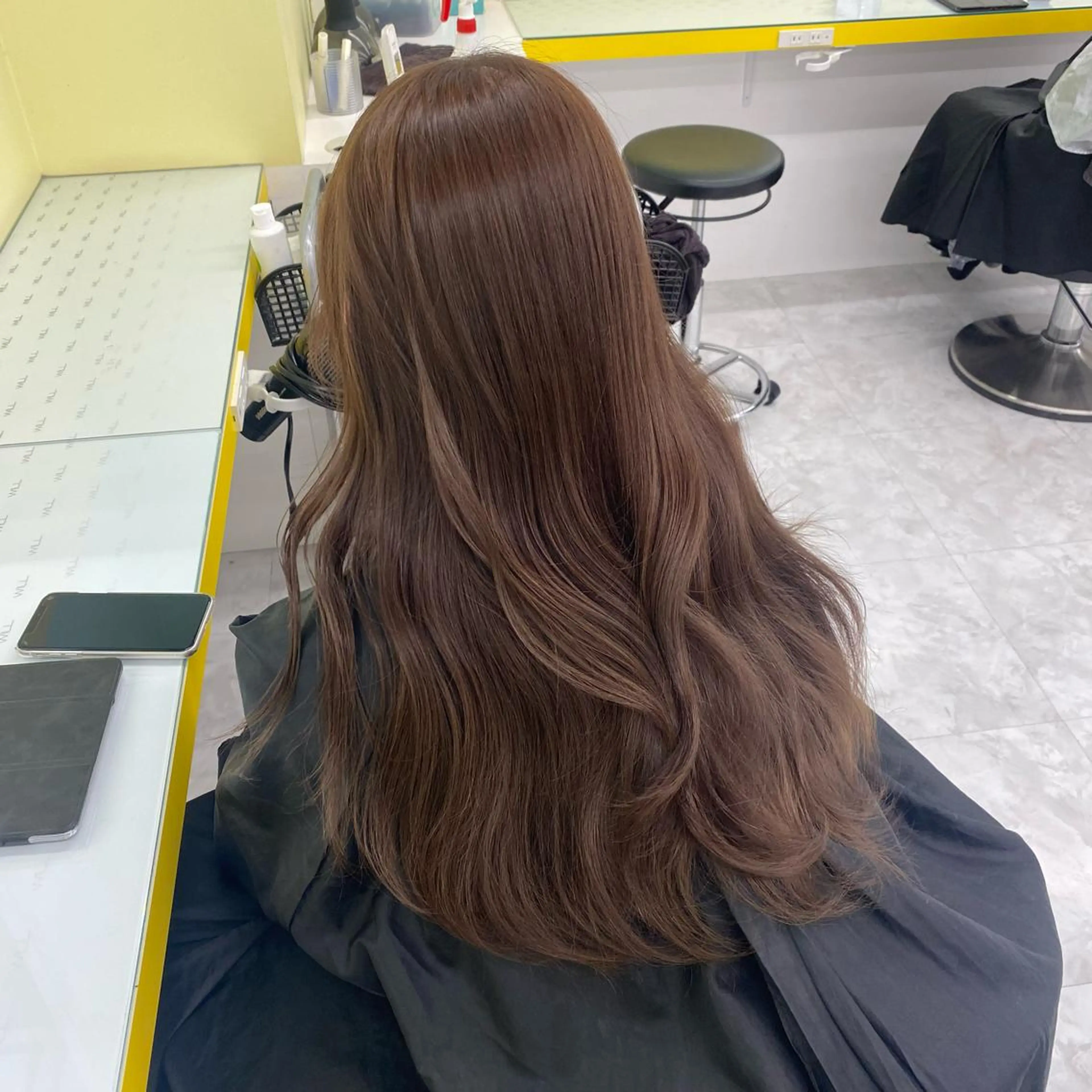 セミロング カラー パーマ ヘアアレンジ メンズ キッズ ネイル マツエク・マツパ アイブロウ ヘアカラー Lumo所属・💖横浜ブリーチなし 💖MIHOのヘアスタイル