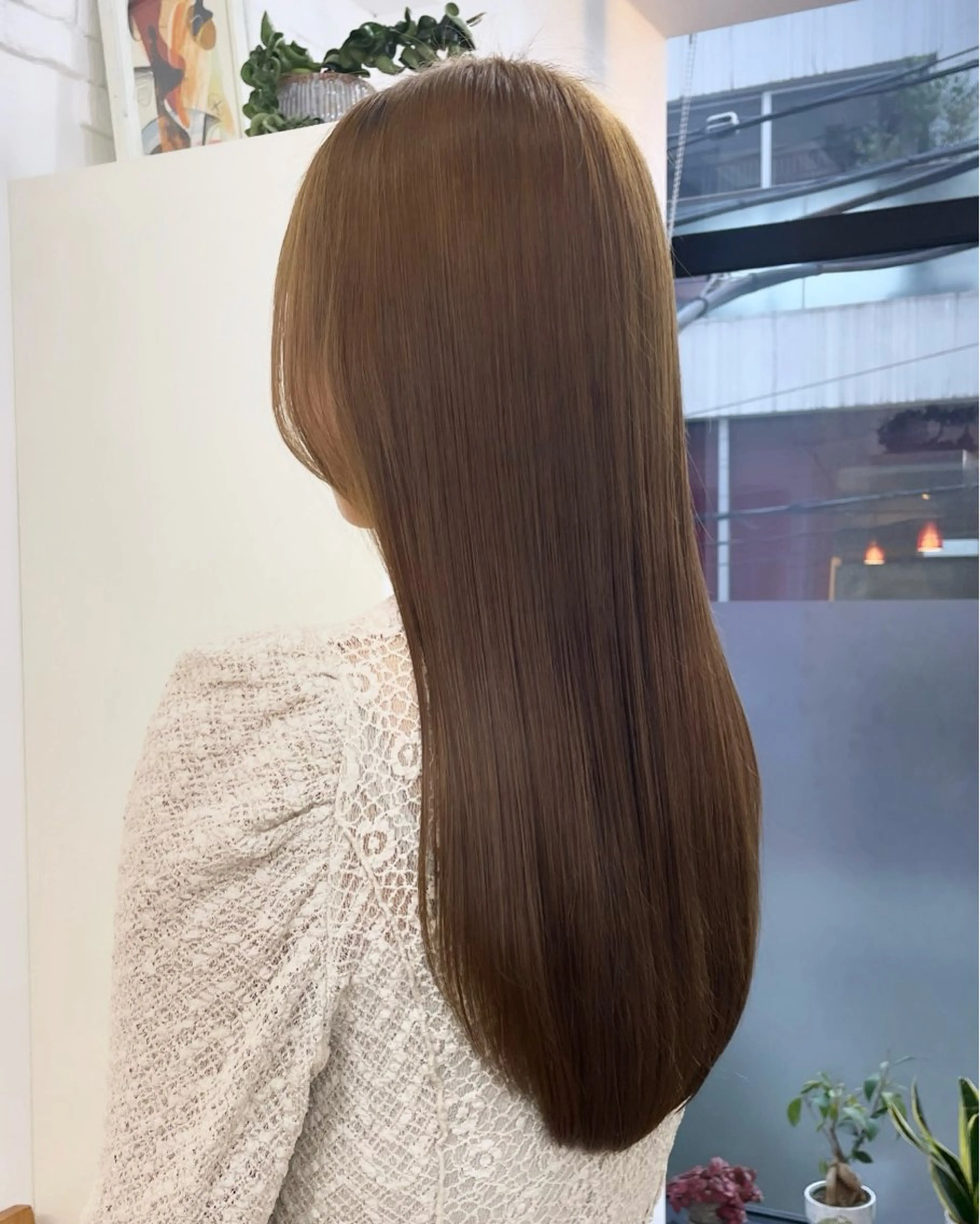 ロング カラー ベージュカラー ブリーチ 透明感カラー イルミナカラー オリーブベージュ ヘアカラー トリートメント ✨髪質改善✨原宿 えのもと　はなのヘアスタイル