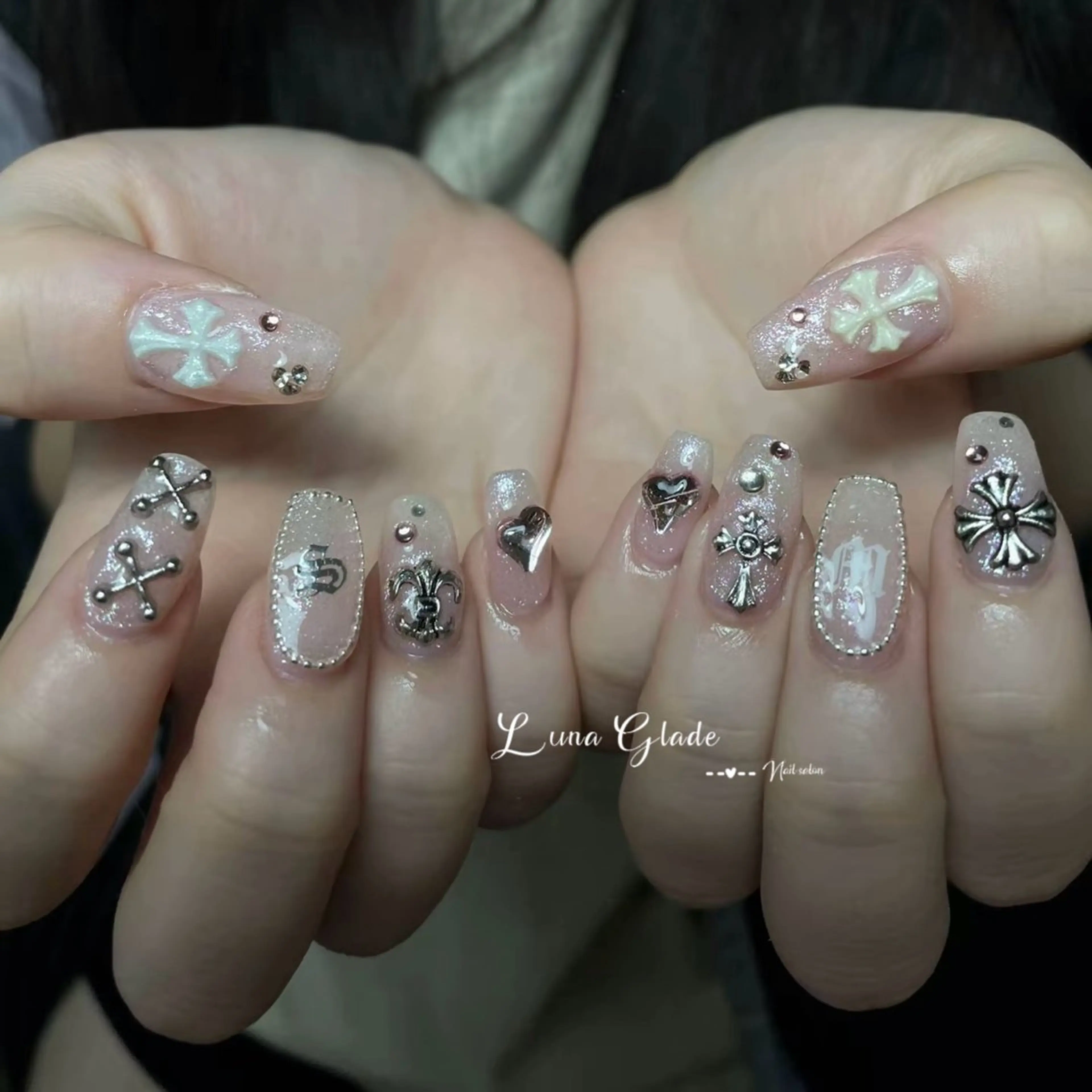 ネイル ハンドネイル Luna Glade Nail Salon所属・Luna Gladeのネイルデザイン