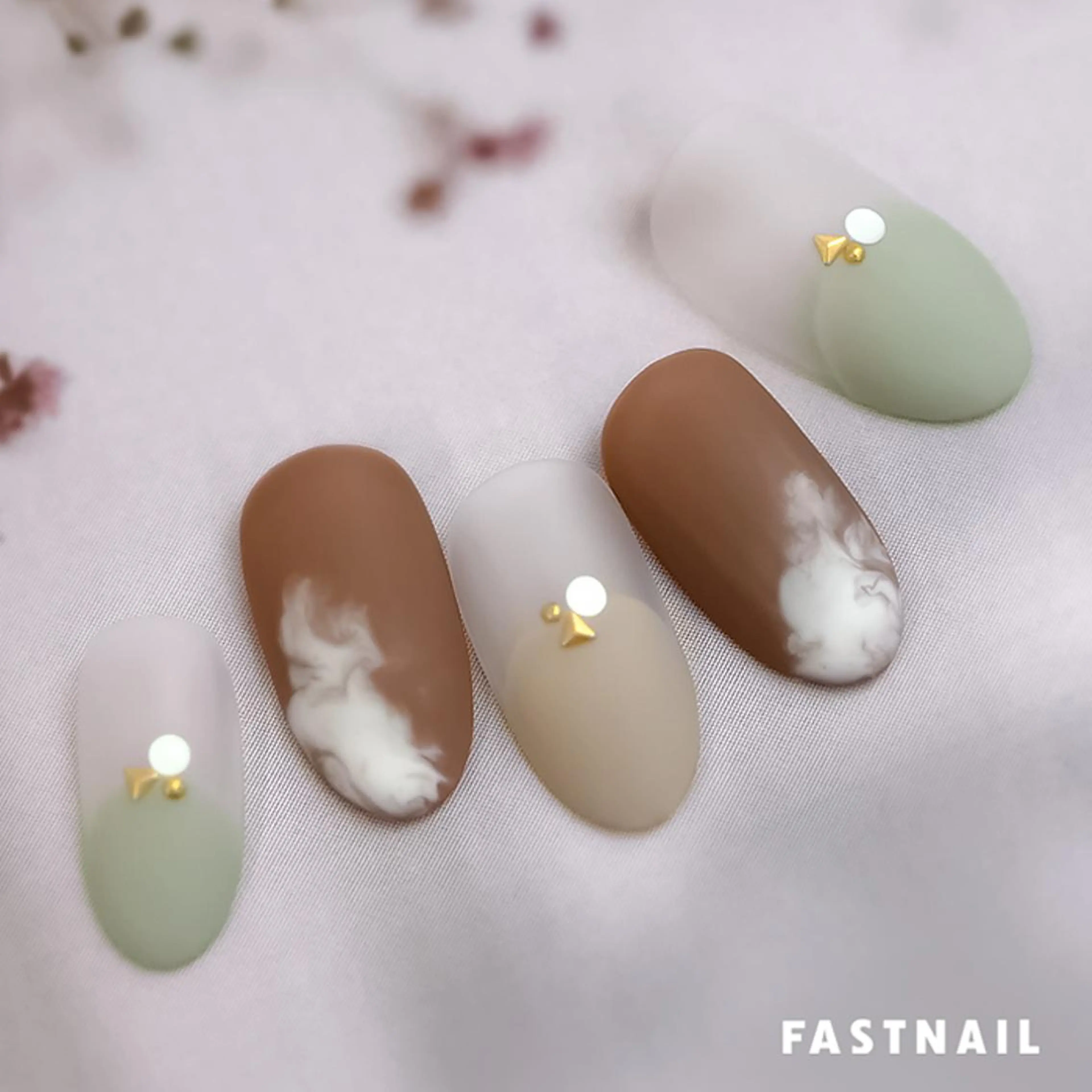 ネイル ファストネイル　ロコ 志免のネイルデザイン