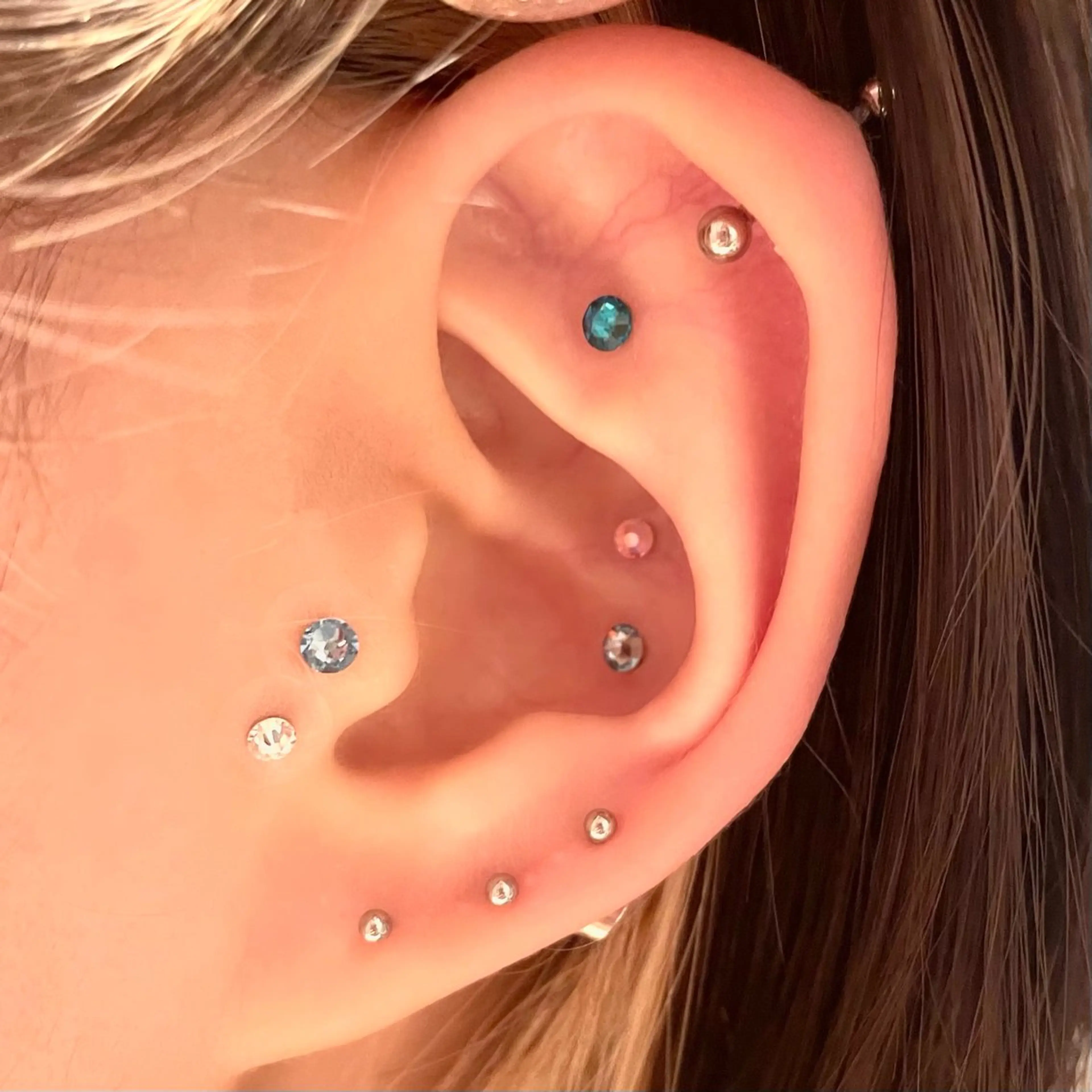 《12月限定クーポン🎅🏻❄》パリジェンヌorドールリフトカール➕耳つぼ4粒💍のお🉐セットメニュー❣️の写真