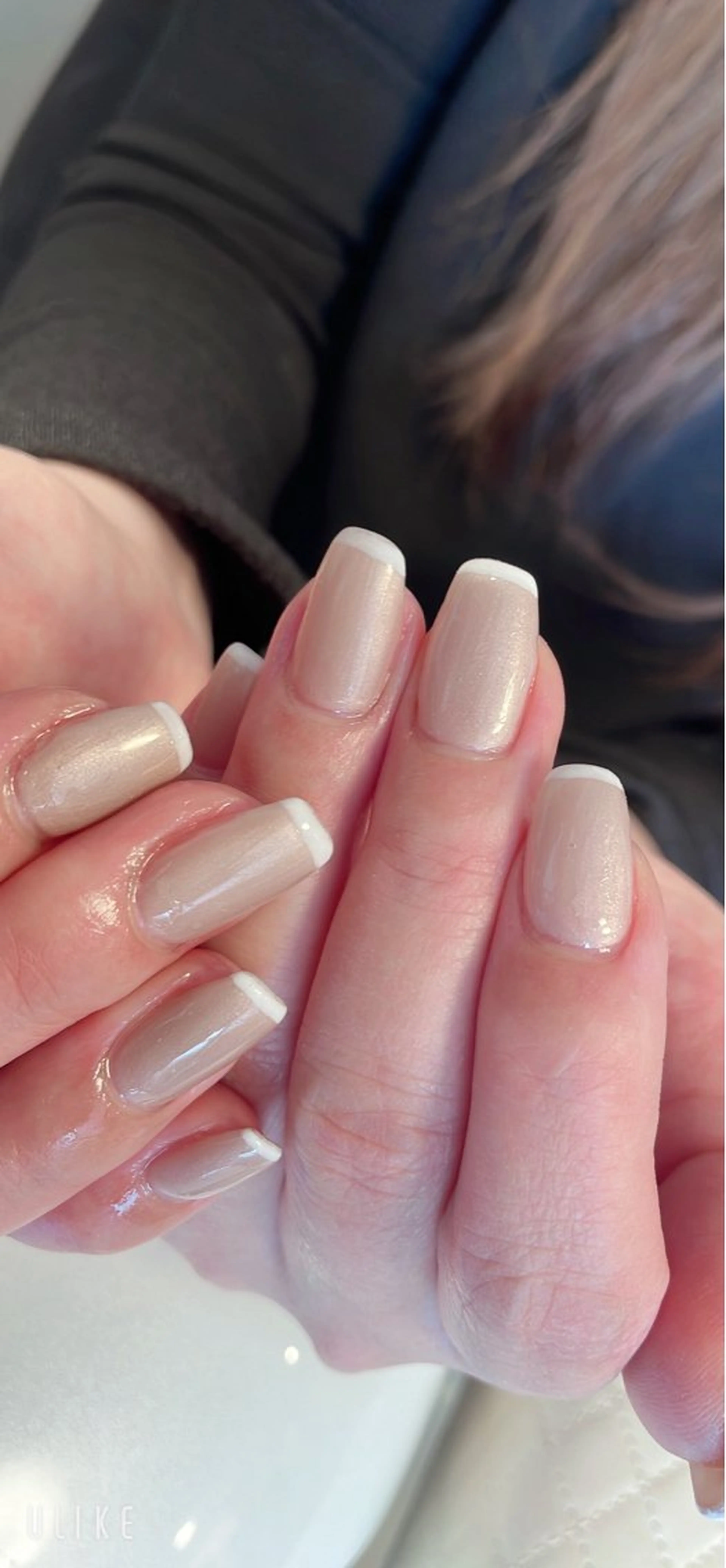 ネイル ハンドネイル emi ...の眉毛・アイブロウイメージ