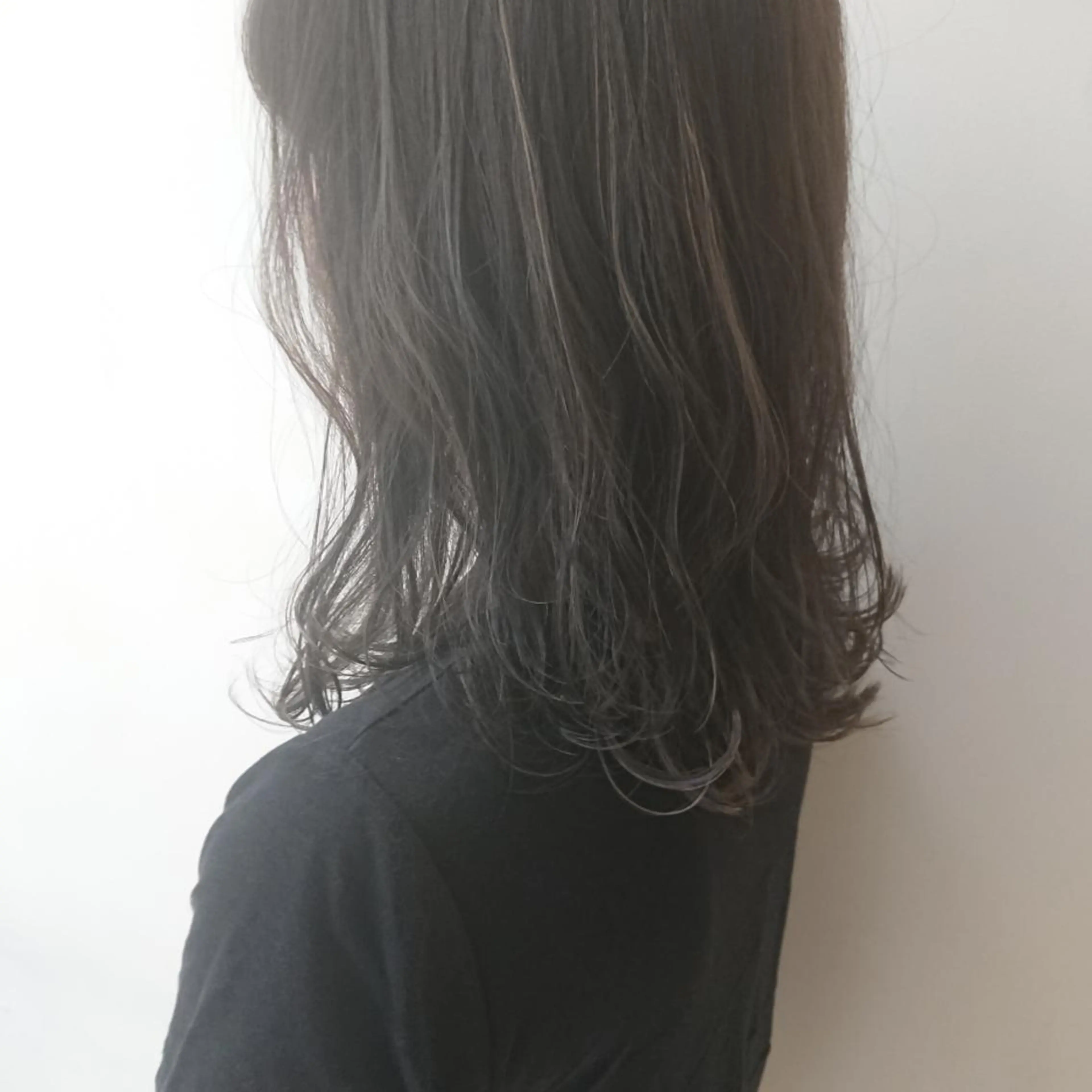 ミディアム onde所属・山田 智加のヘアスタイル