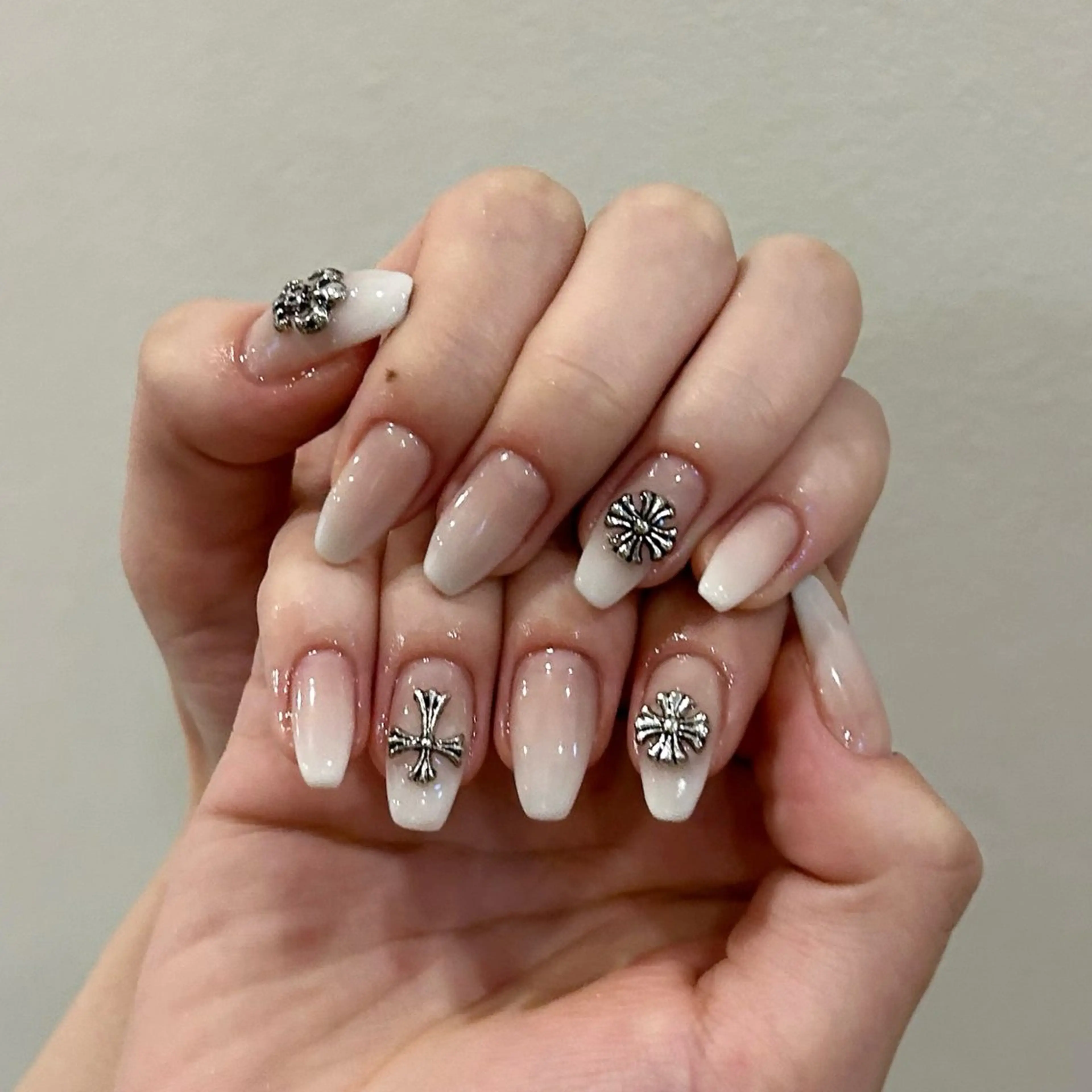 ネイル ハンドネイル 岡崎 佑香のネイルデザイン