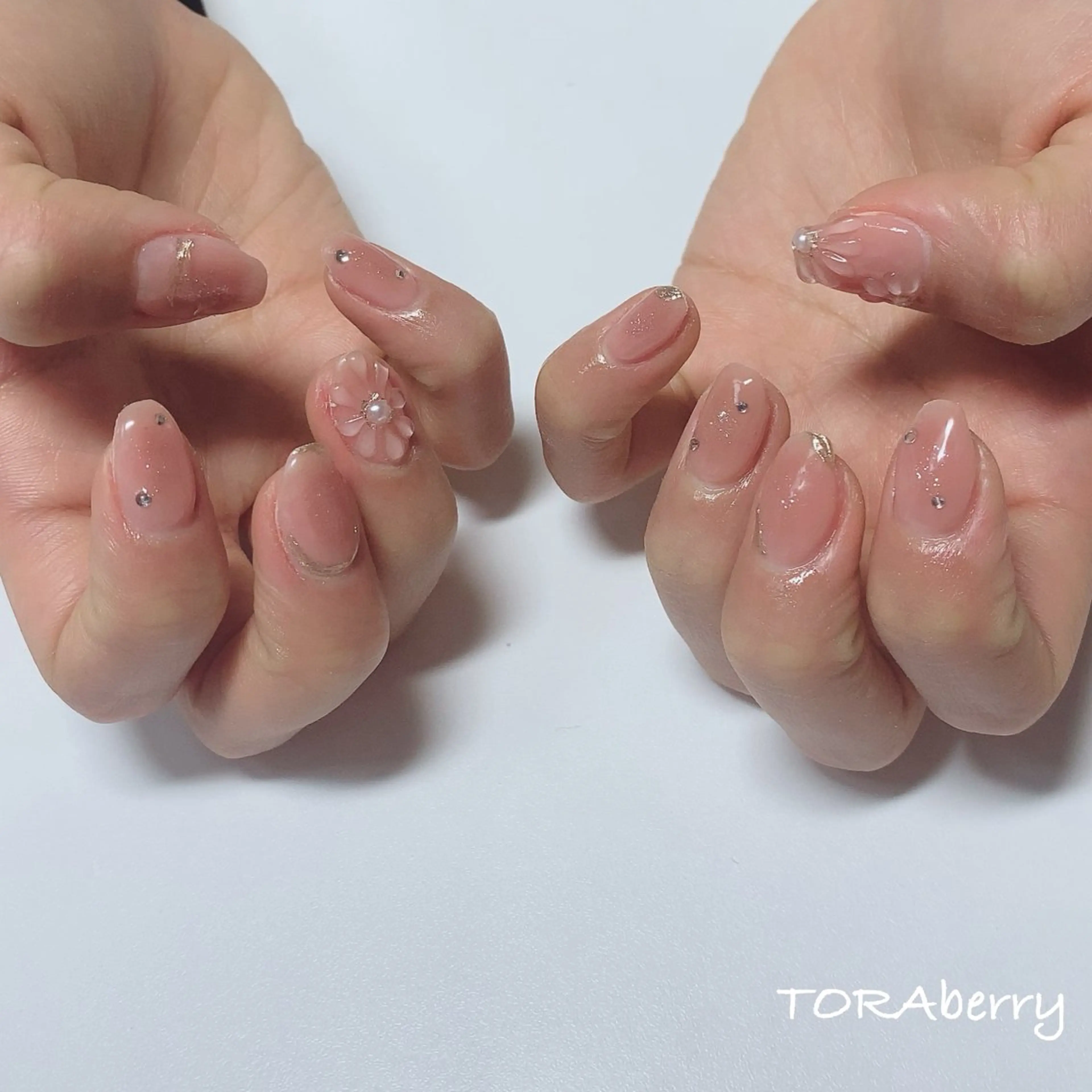 ネイル ハンドネイル ネイリスト なつみのネイルデザイン