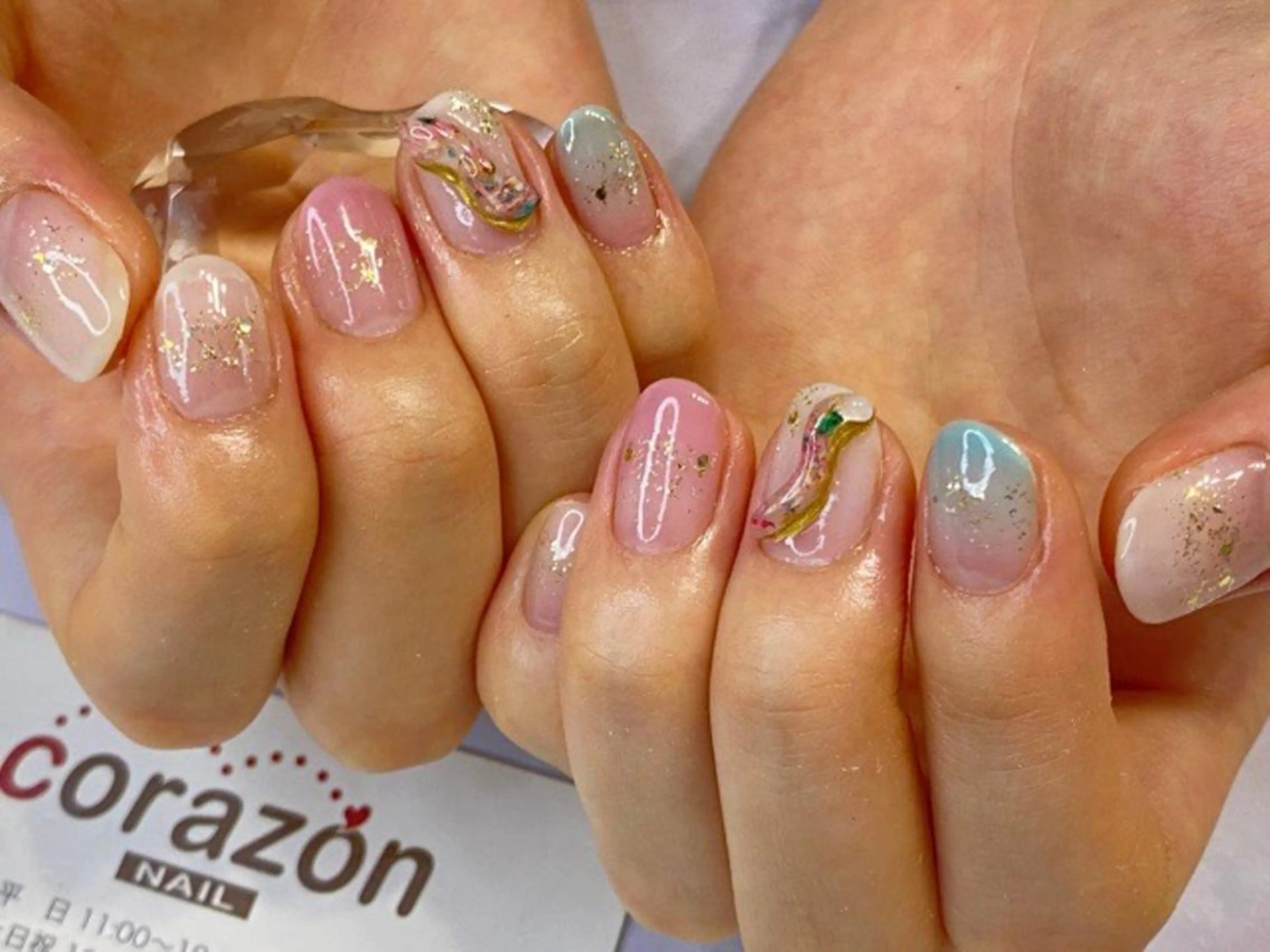 ネイル アートネイル ブルー フラワーネイル ジェルネイル ゴールド corazon所属・ネイリスト aicoのネイルデザイン