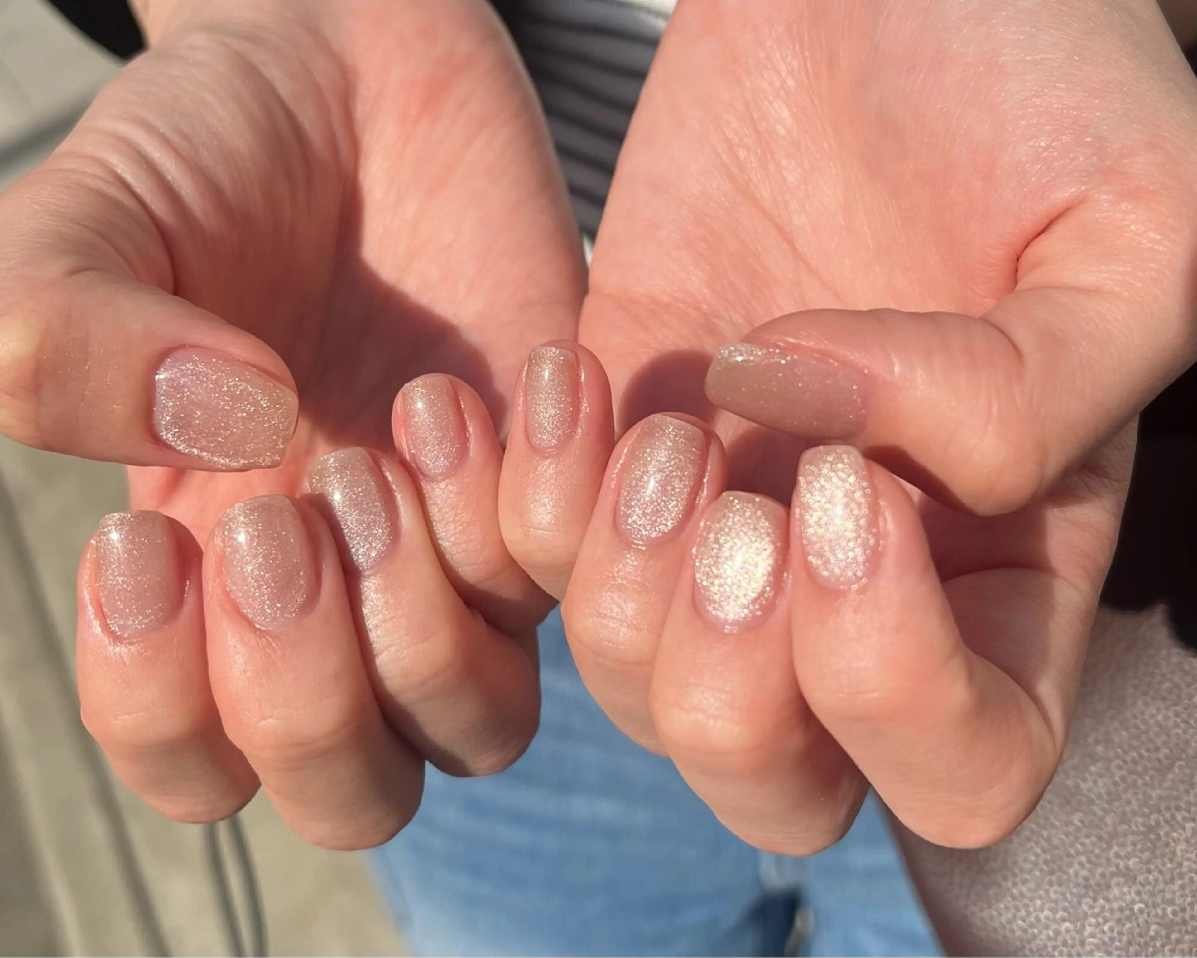 ネイル マグネットネイル ピンク 友田 晴香のネイルデザイン