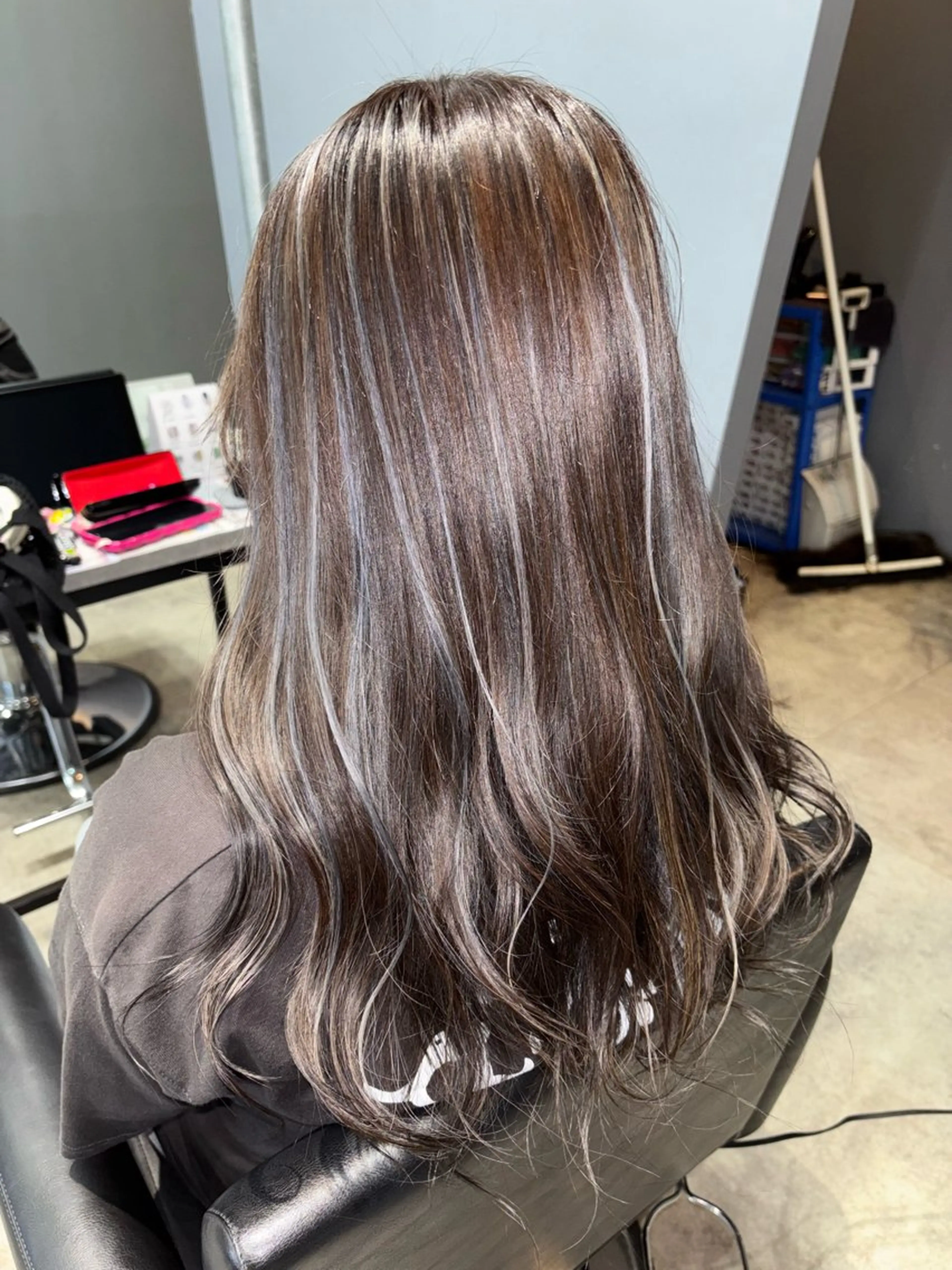 セミロング カット ヘアカラー 🌙GLITTER 🌙菱沼孝将🌙のヘアスタイル