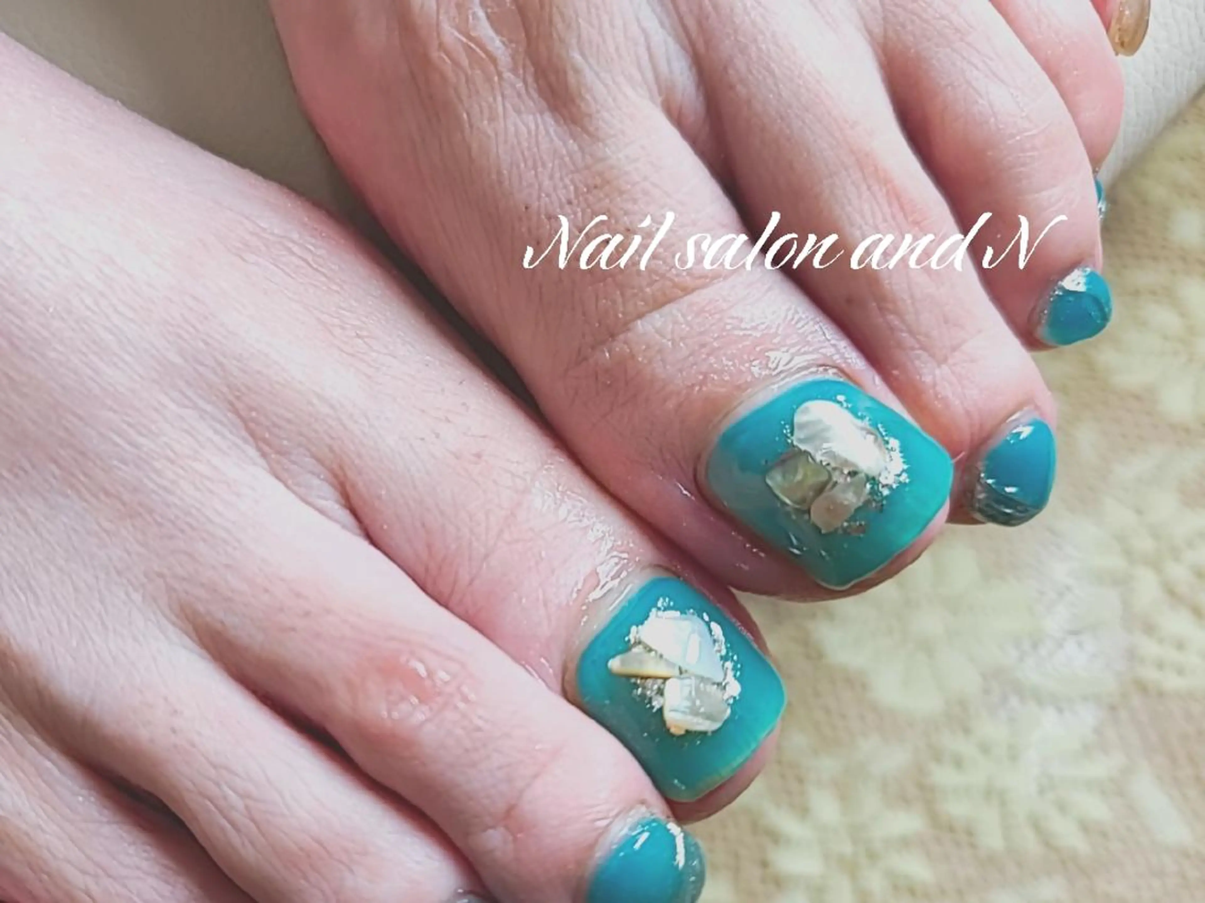 ネイル and Nのネイルデザイン